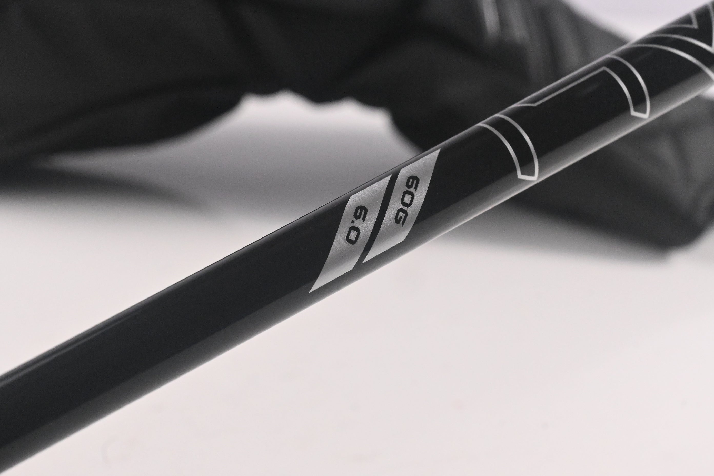 Cobra DS-Adapt LS Driver / 10.5 Degree / Stiff Flex Denali Black 60 Shaft