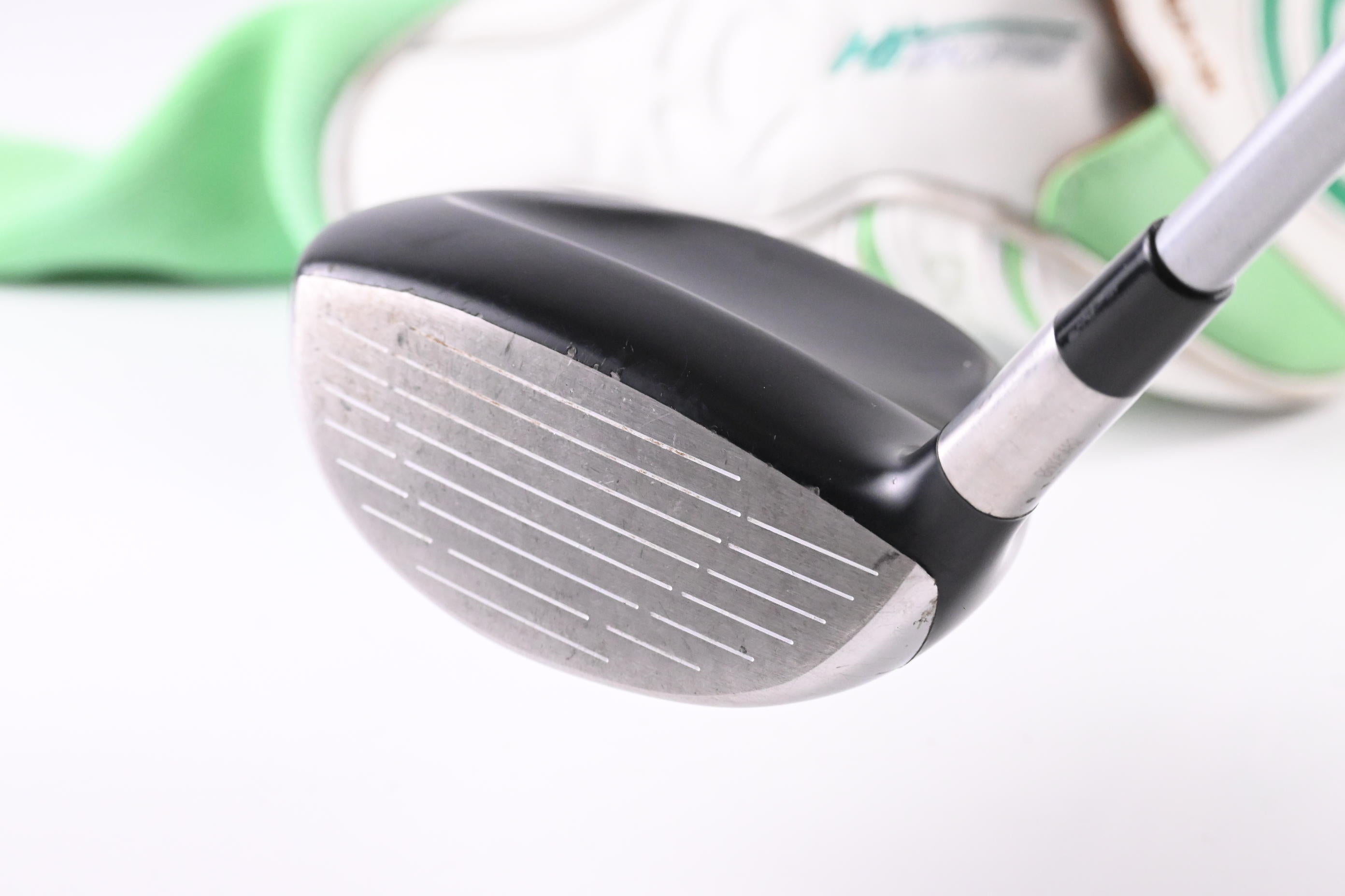 Ladies Cleveland HiBore Bloom #5 Wood / 19 Degree / Ladies Flex Graphite Design