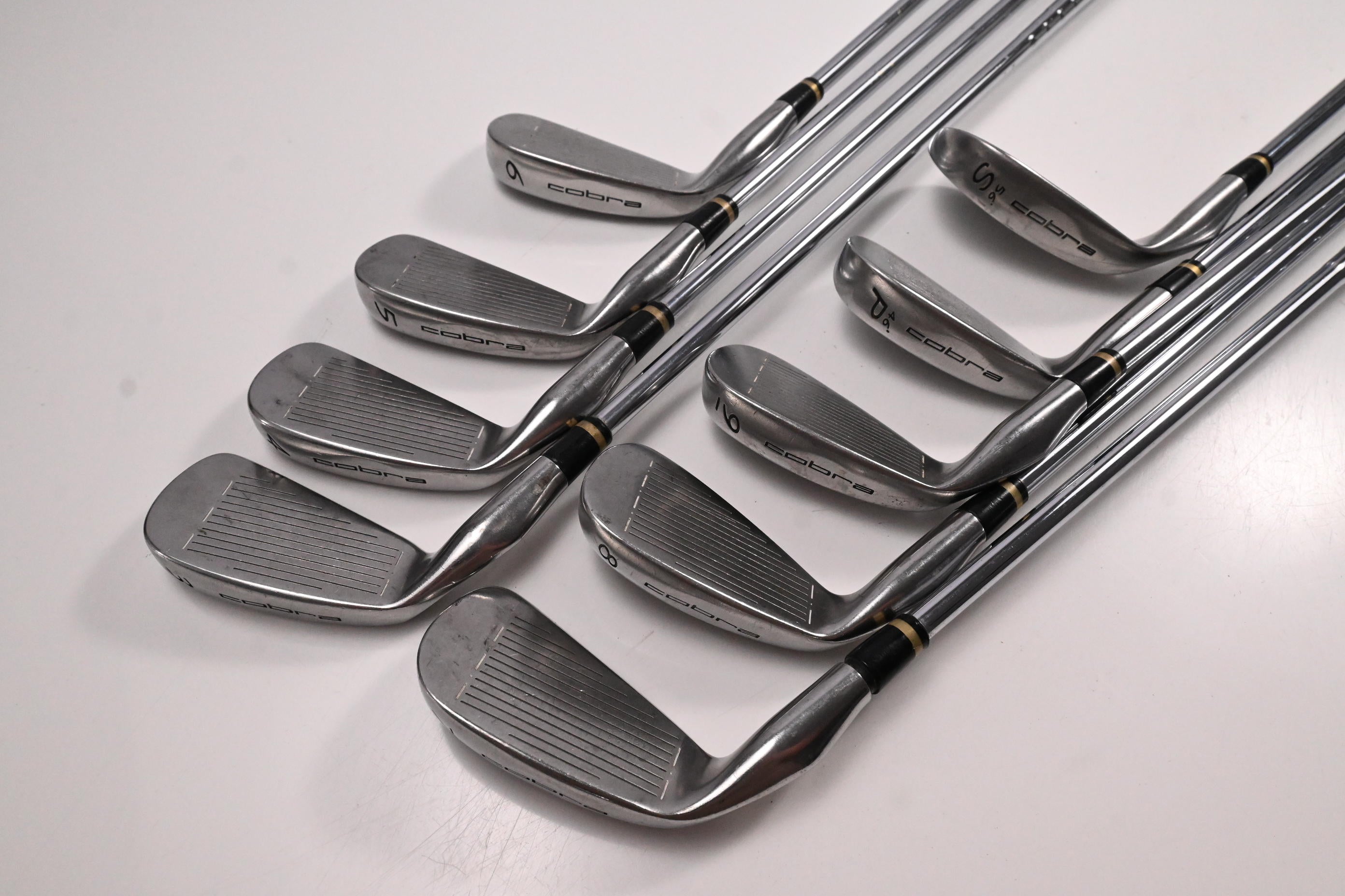 Cobra Gravity Back Irons / 3-PW+SW / Regular Flex Cobra Shafts