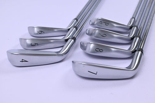 Titleist T250 2025 Irons / 4-PW / X-Flex KBS Tour Shafts