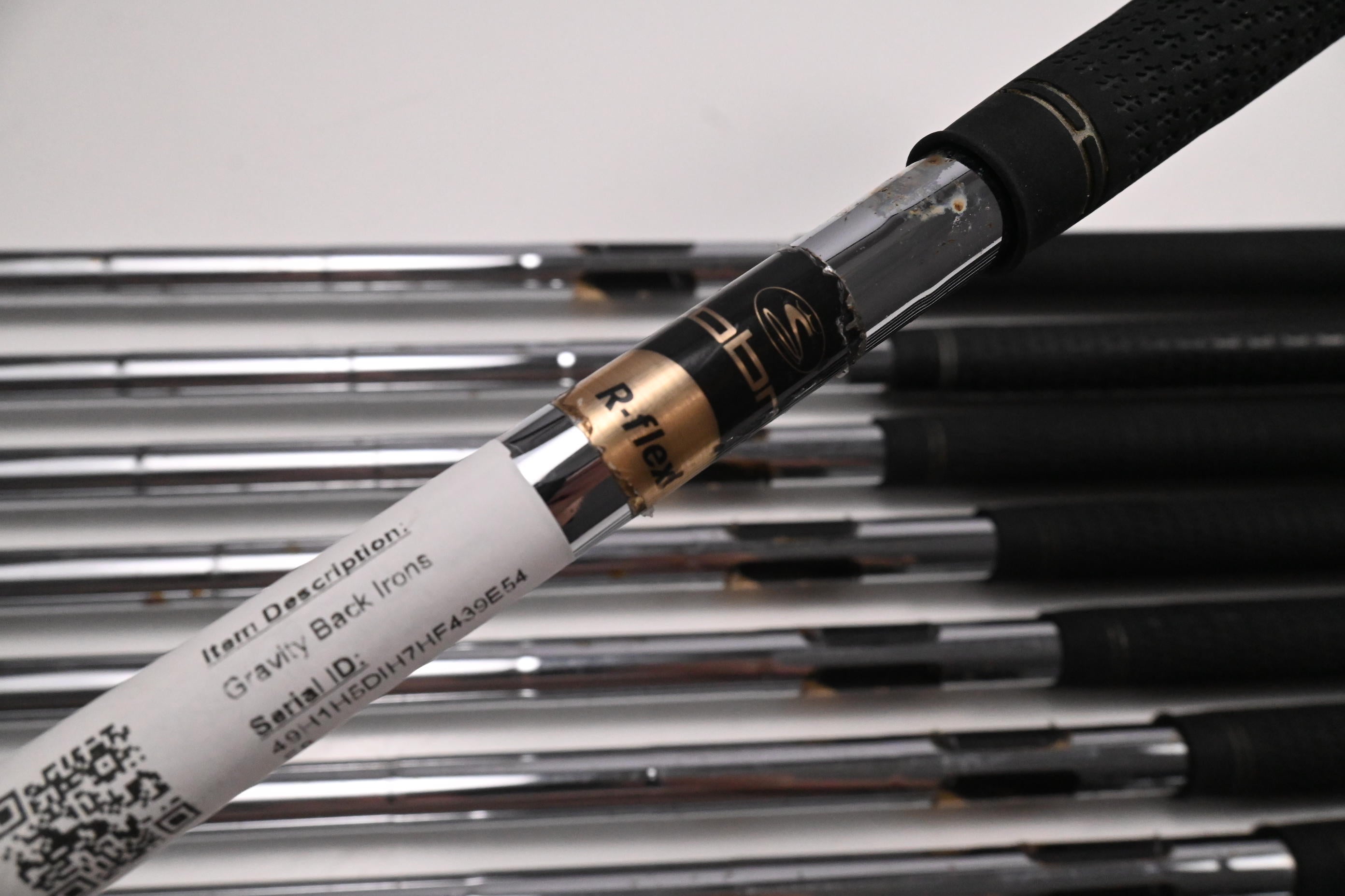 Cobra Gravity Back Irons / 3-PW+SW / Regular Flex Cobra Shafts