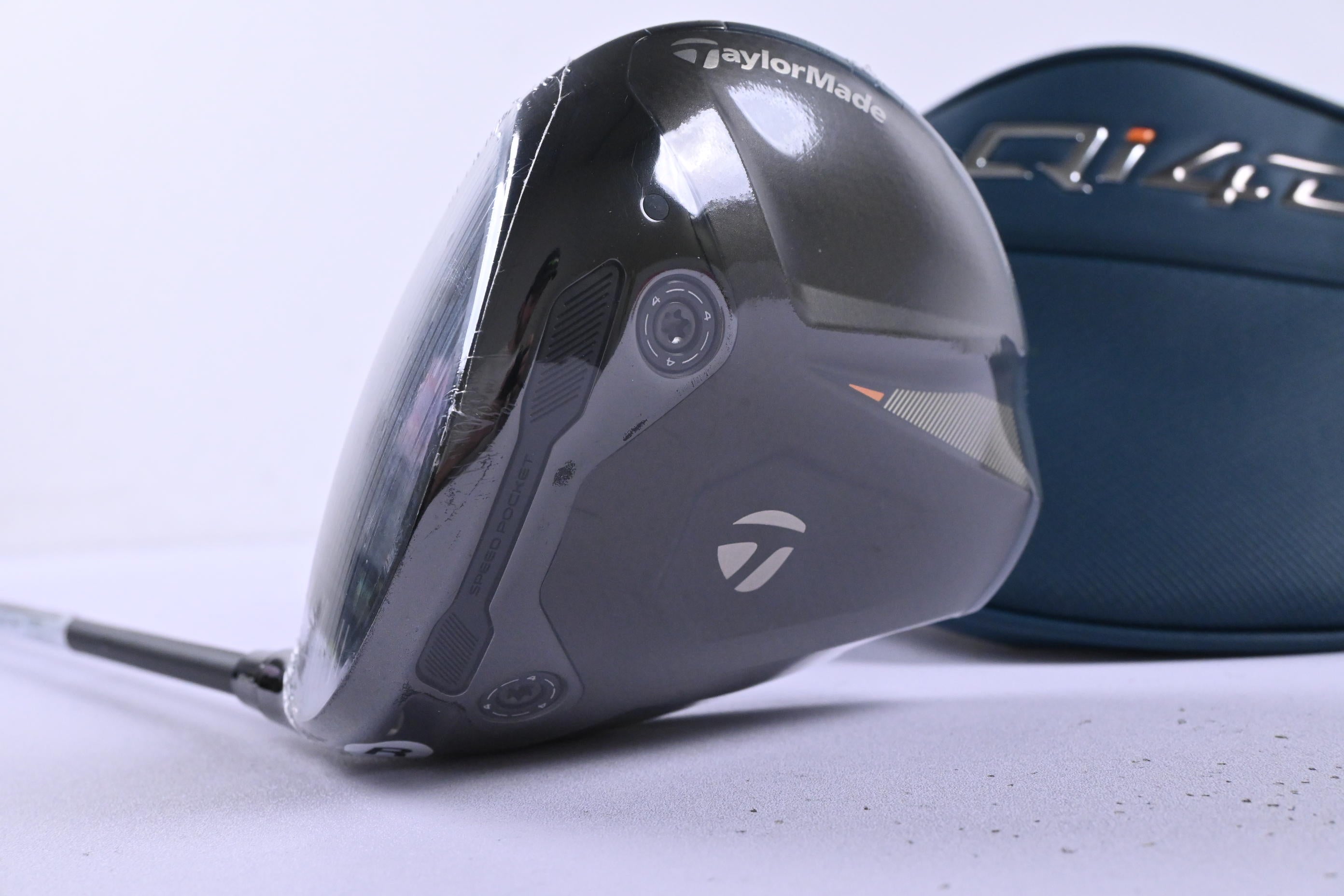 Left hand Taylormade Qi4D Driver / 10.5 Degree / Regular Flex REAX 50 Shaft