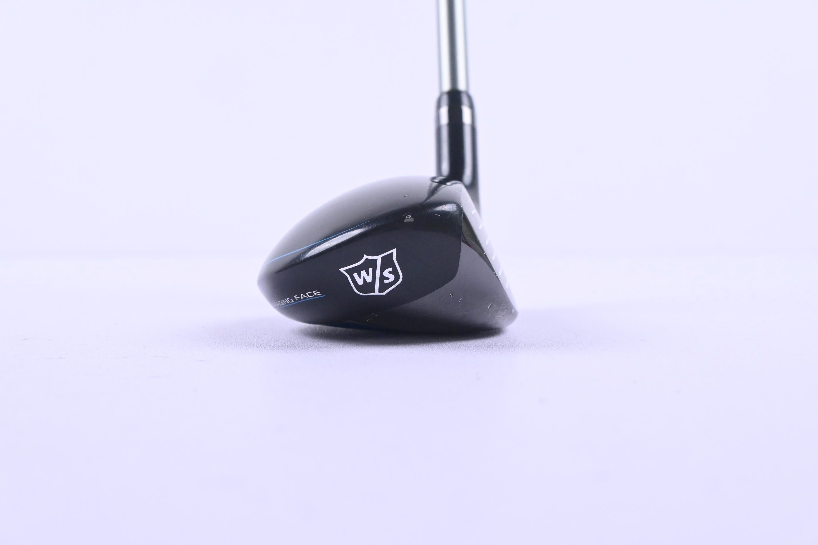 Wilson Staff D7 #4 Hybrid / 22 Degree / Regular Flex UST Mamiya Recoil 460 Shaft
