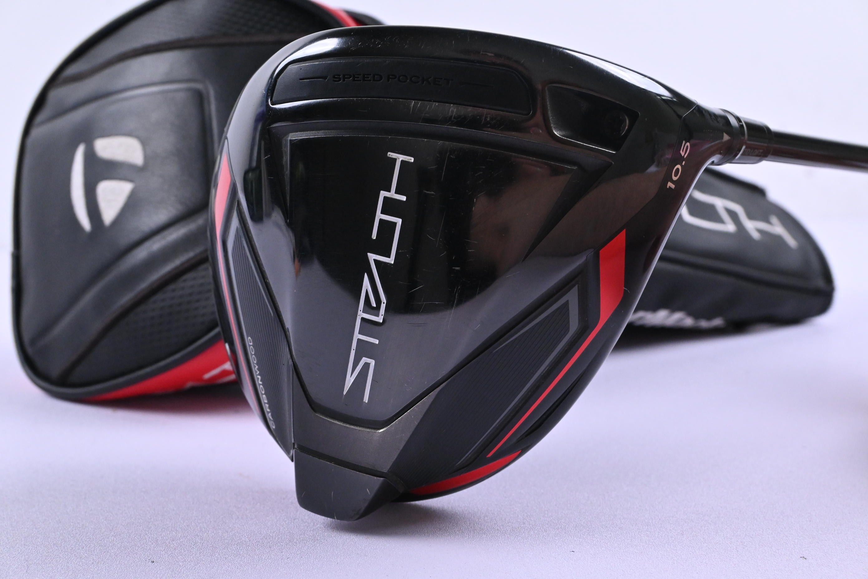 Taylormade Stealth Driver / 10.5 Degree / Regular Flex HZRDUS Smoke Red RDX 60