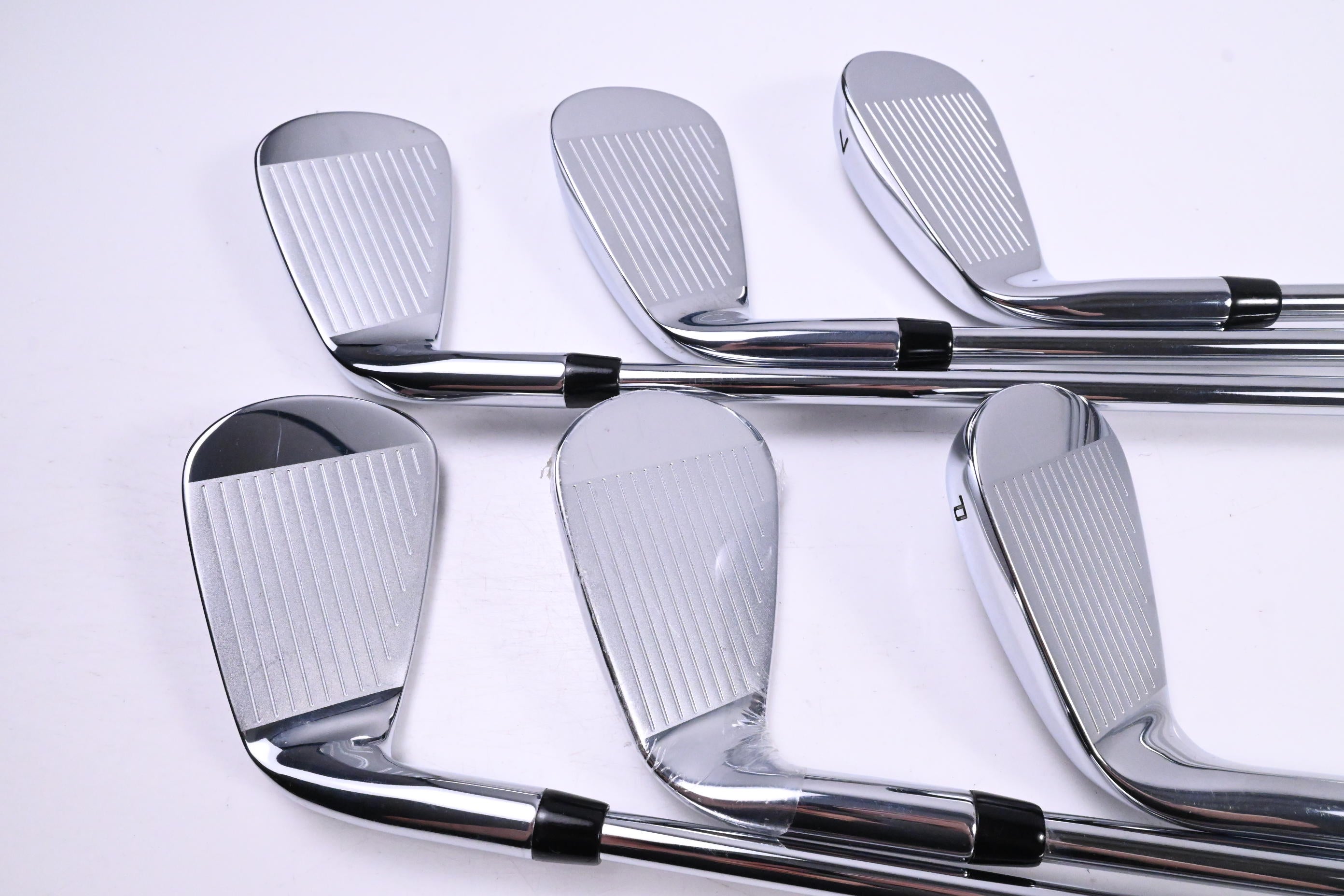 Callaway Elyte Irons / 5-PW / Regular Flex Vector 7 80g Shafts