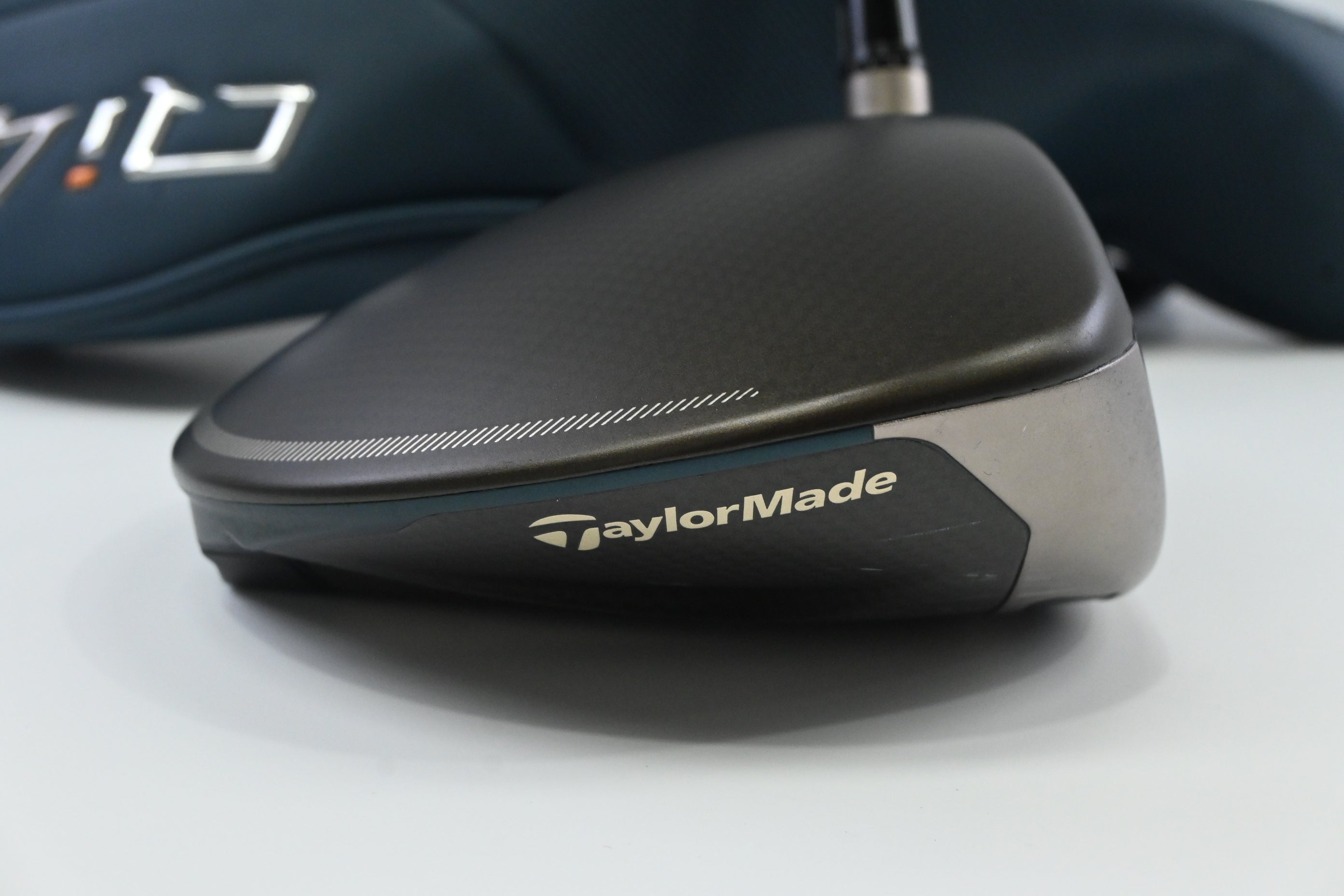 Taylormade Qi4D Max Lite Driver / 12 Degree / Regular Flex REAX Blue 50