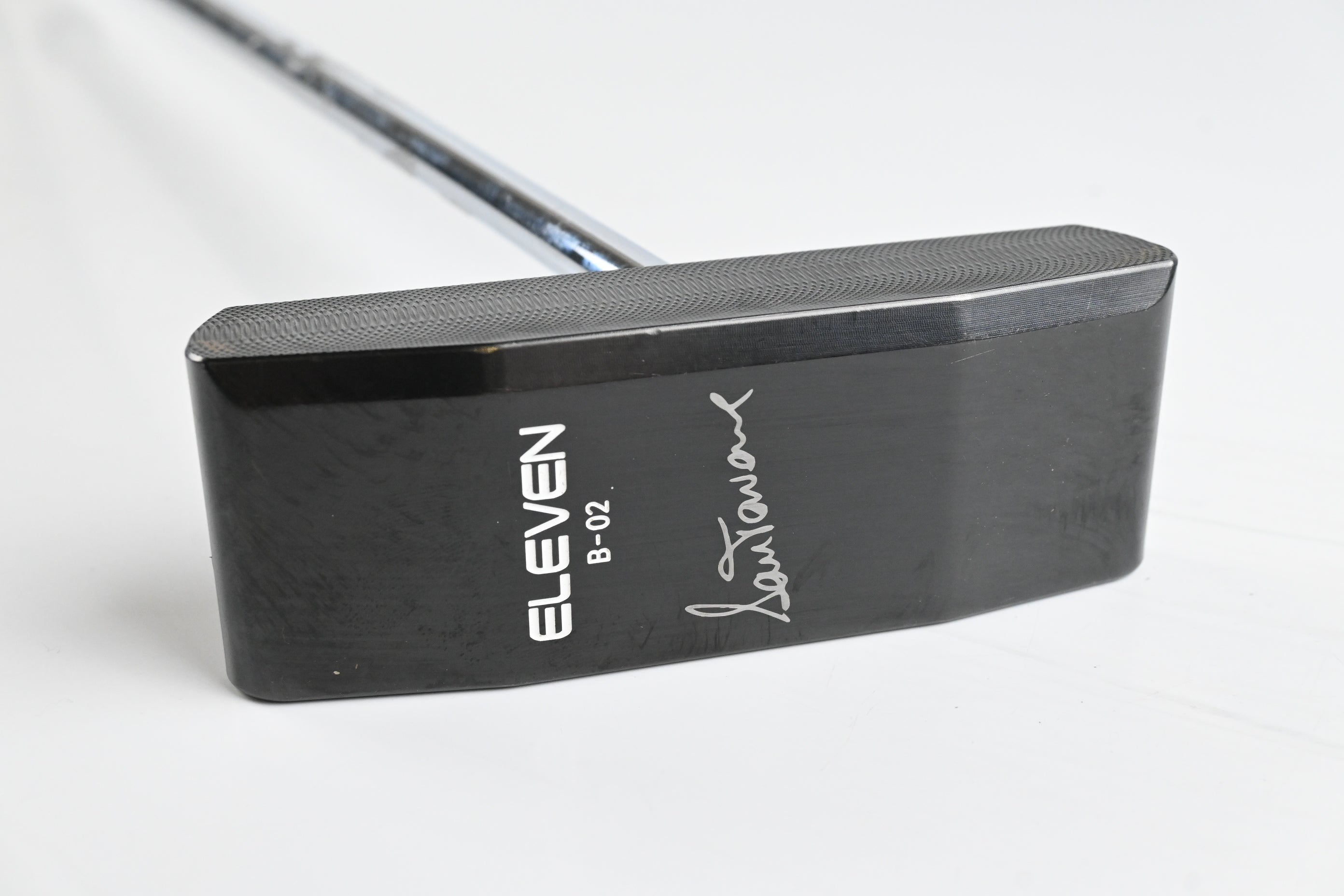 Left Hand Eleven Sam Torrance Broom Handle 02 Putter / 47 Inch
