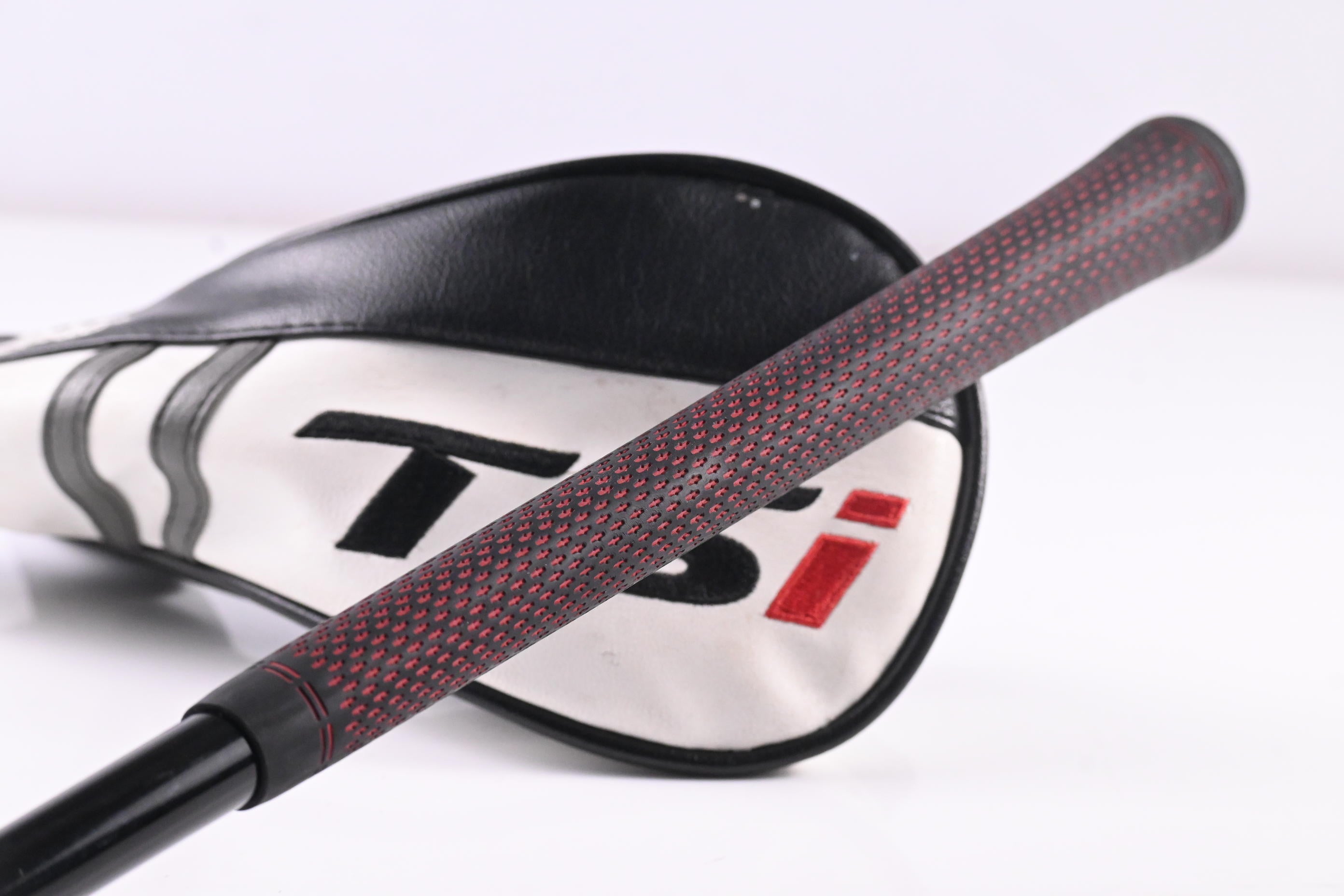 Titleist TSi3 #3 Wood / 15 Degree / Stiff Flex HZRDUS Smoke RDX 70 Shaft