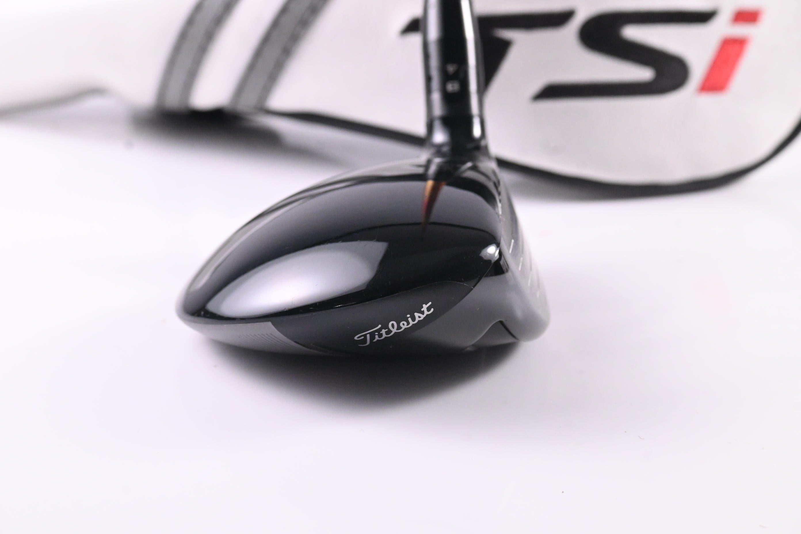 Titleist TSi2 #5 Wood / 18 Degree / Regular Flex Speeder 569 Shaft