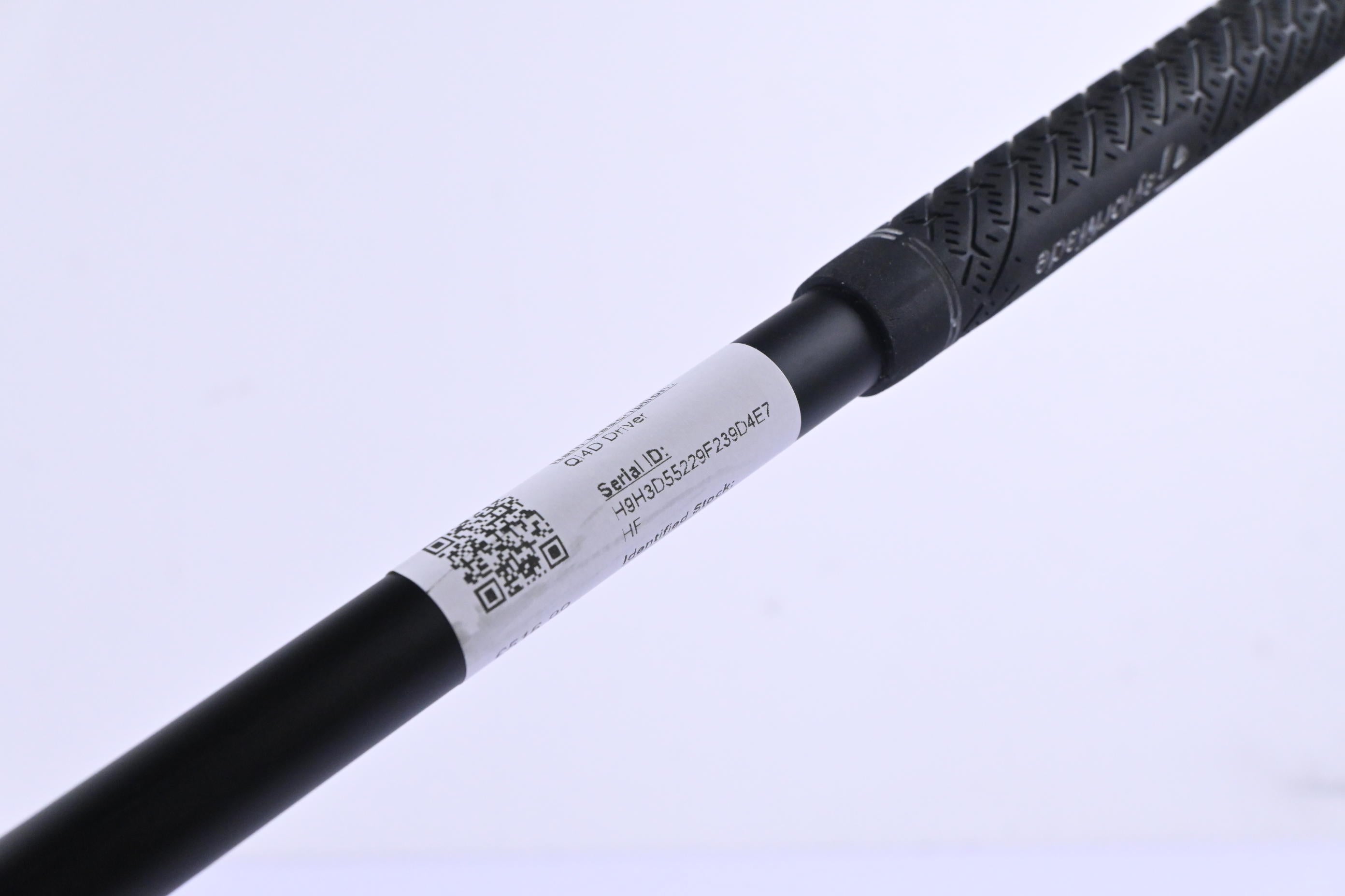 Left hand Taylormade Qi4D Driver / 10.5 Degree / Regular Flex REAX 50 Shaft