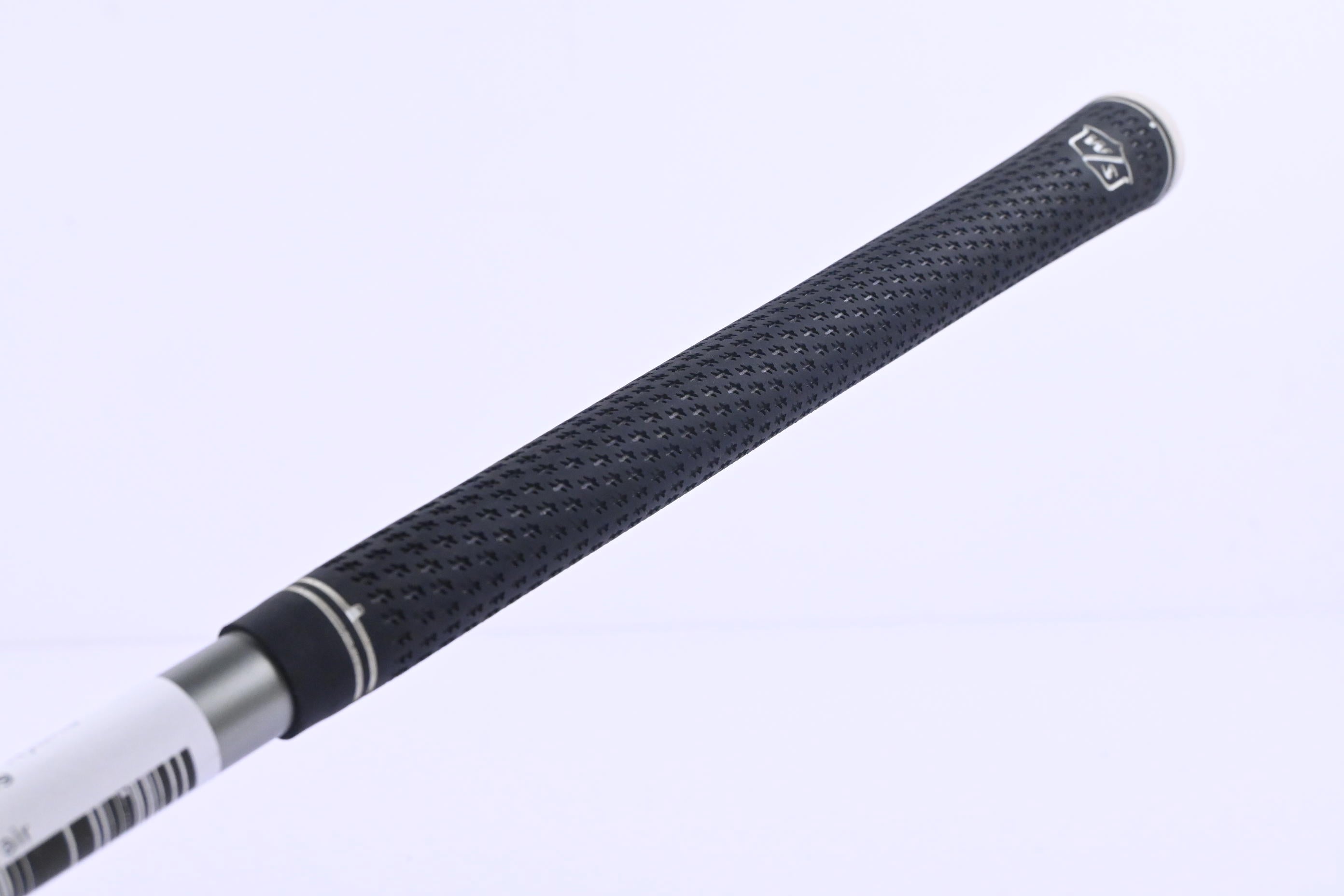 Wilson Staff D7 #4 Hybrid / 22 Degree / Regular Flex UST Mamiya Recoil 460 Shaft