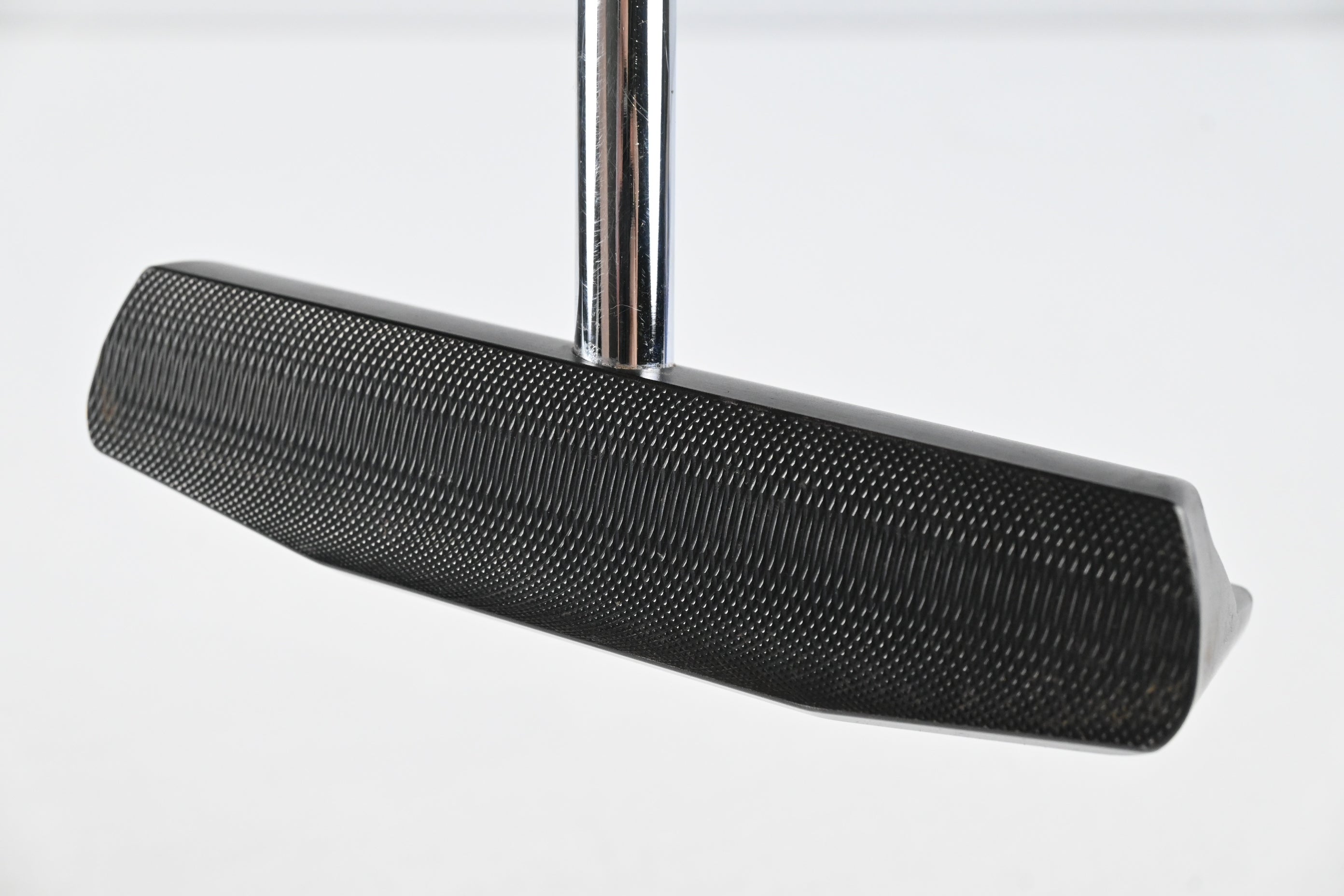 Left Hand Eleven Sam Torrance Broom Handle 02 Putter / 47 Inch