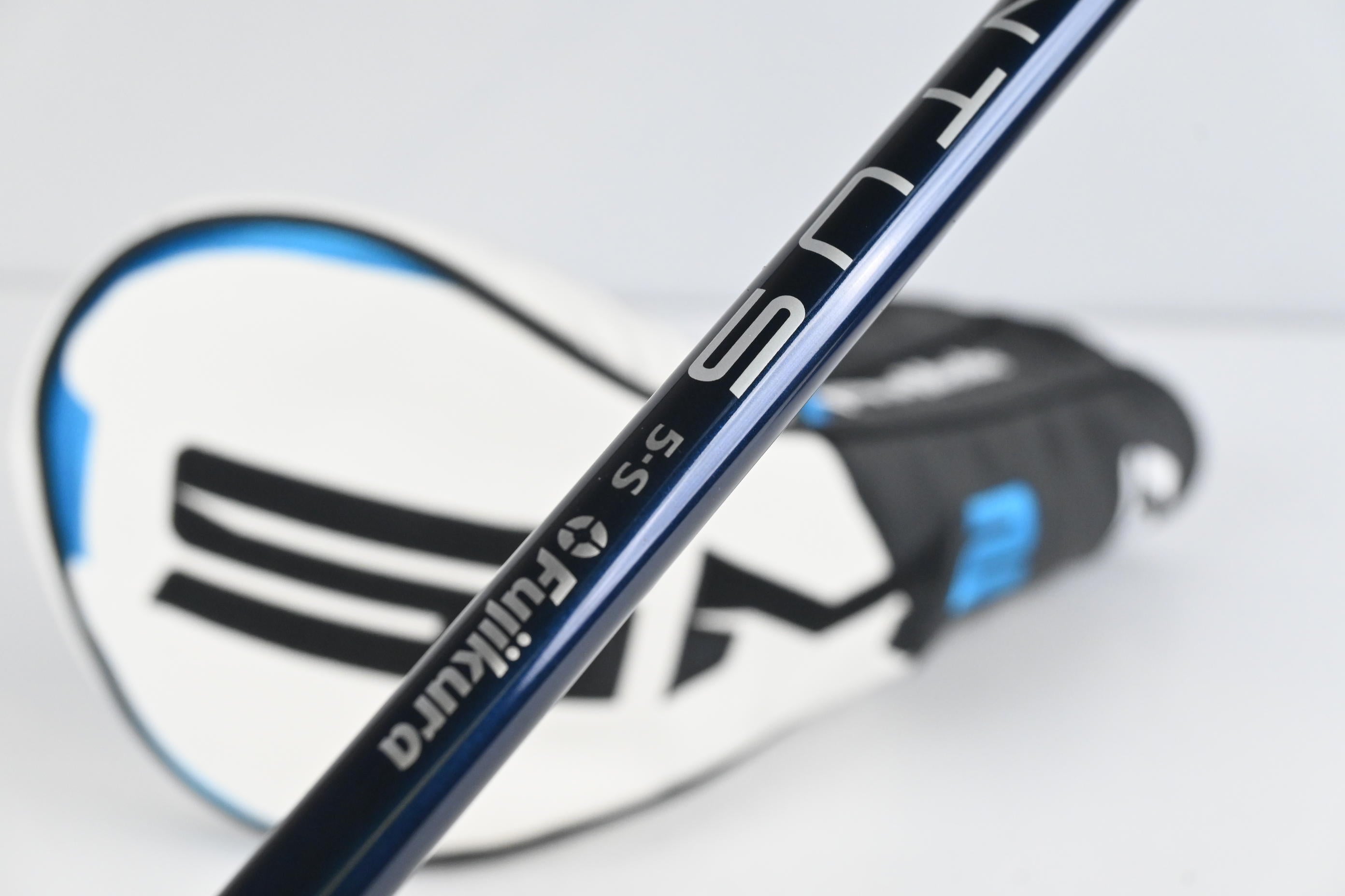 Taylormade SIM2 Max Driver / 9 Degree / Stiff Flex Fujikura Ventus Blue 5 Shaft