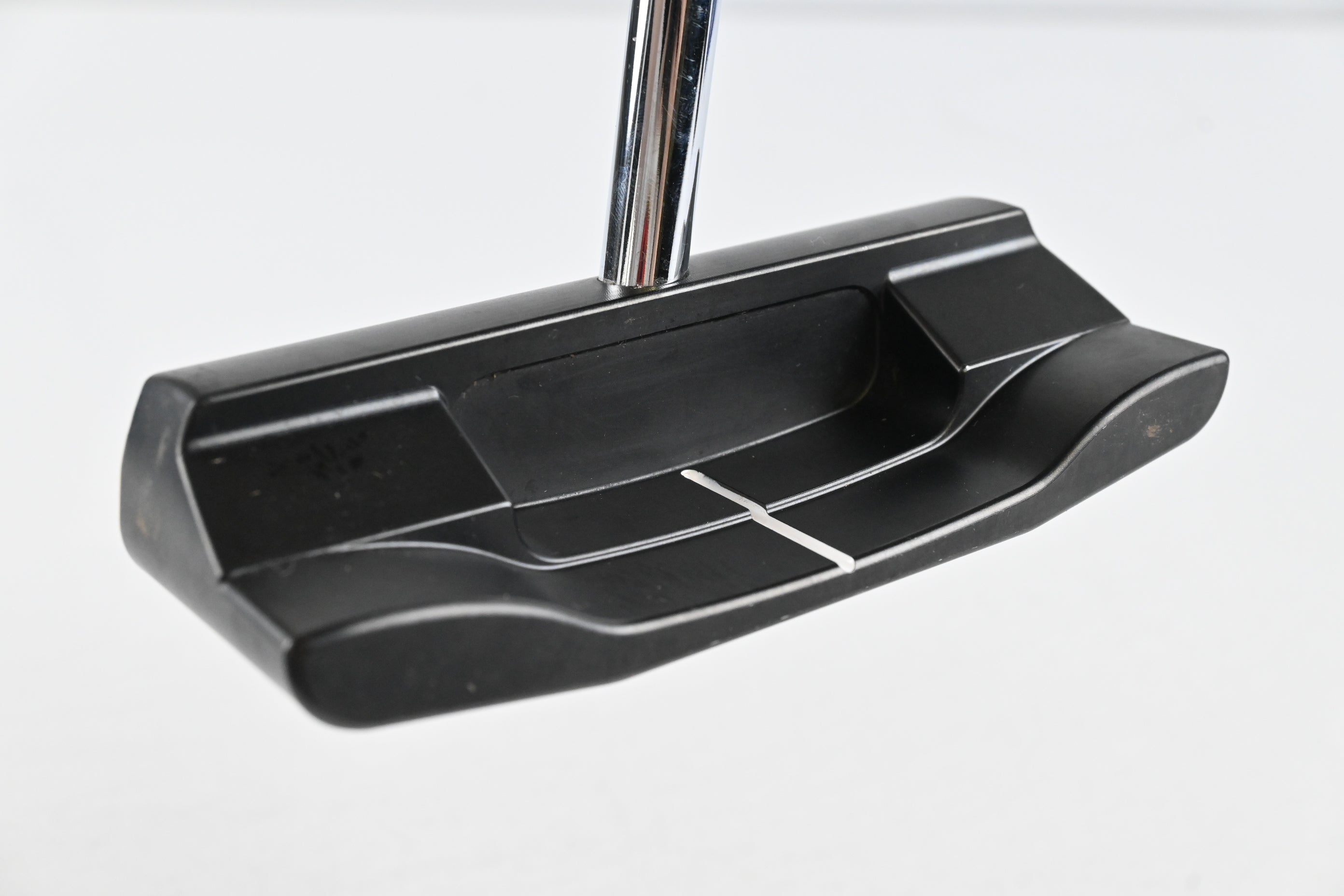 Left Hand Eleven Sam Torrance Broom Handle 02 Putter / 47 Inch