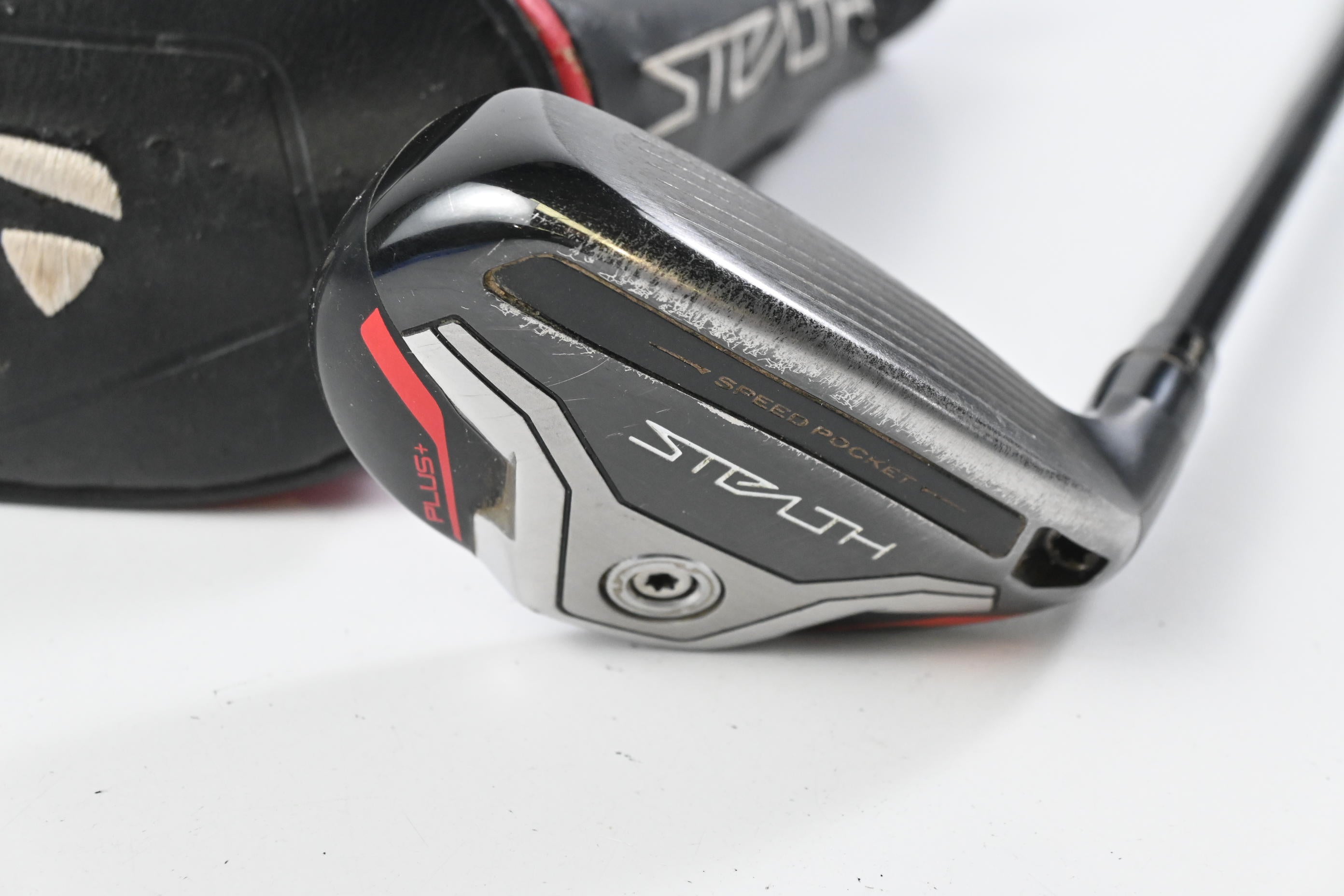Taylormade Stealth Plus #3 Hybrid / 19.5 Degree / Stiff Flex Hzrdus Smoke RDX 80
