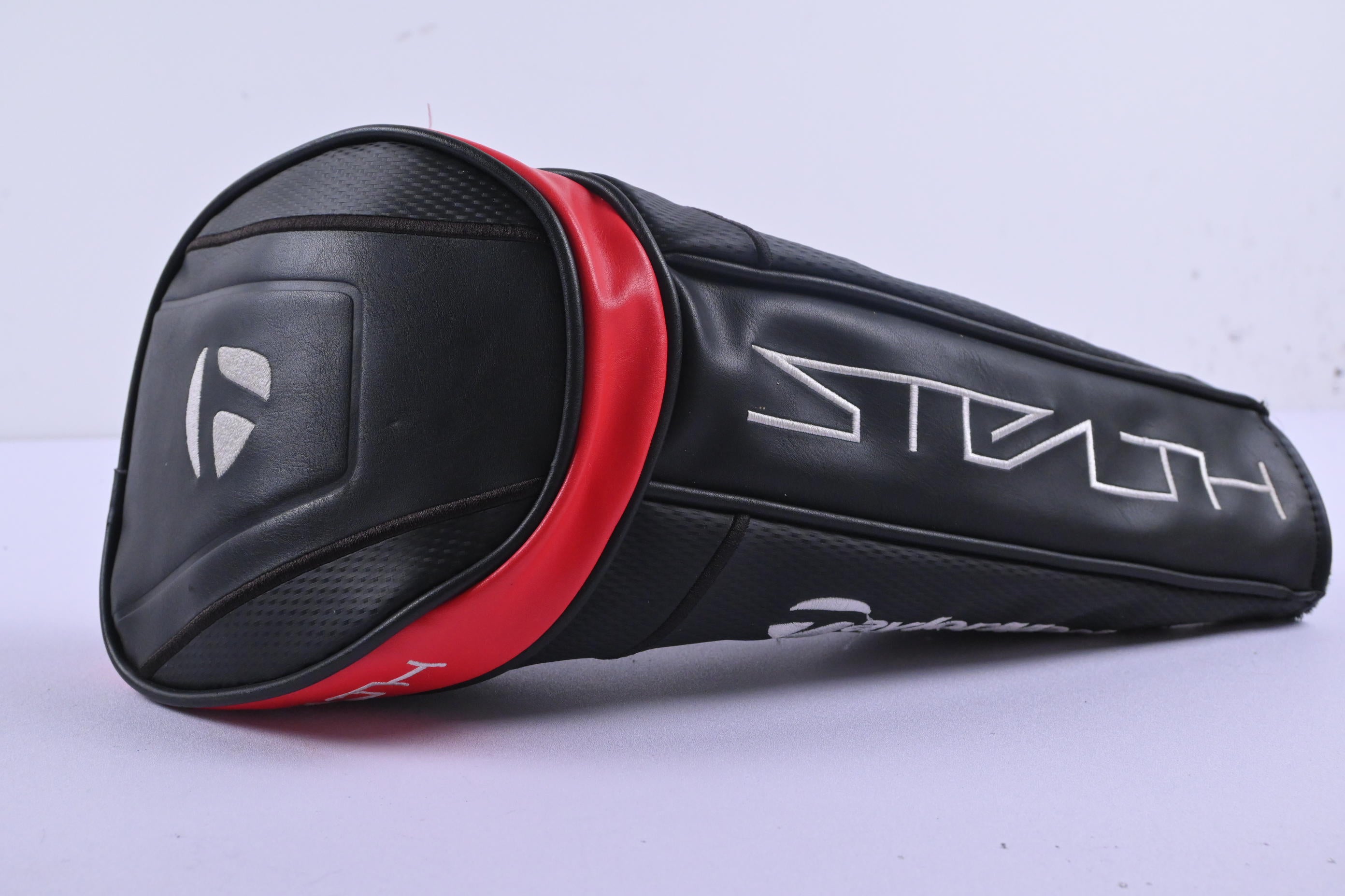 Taylormade Stealth Driver / 10.5 Degree / Regular Flex HZRDUS Smoke Red RDX 60