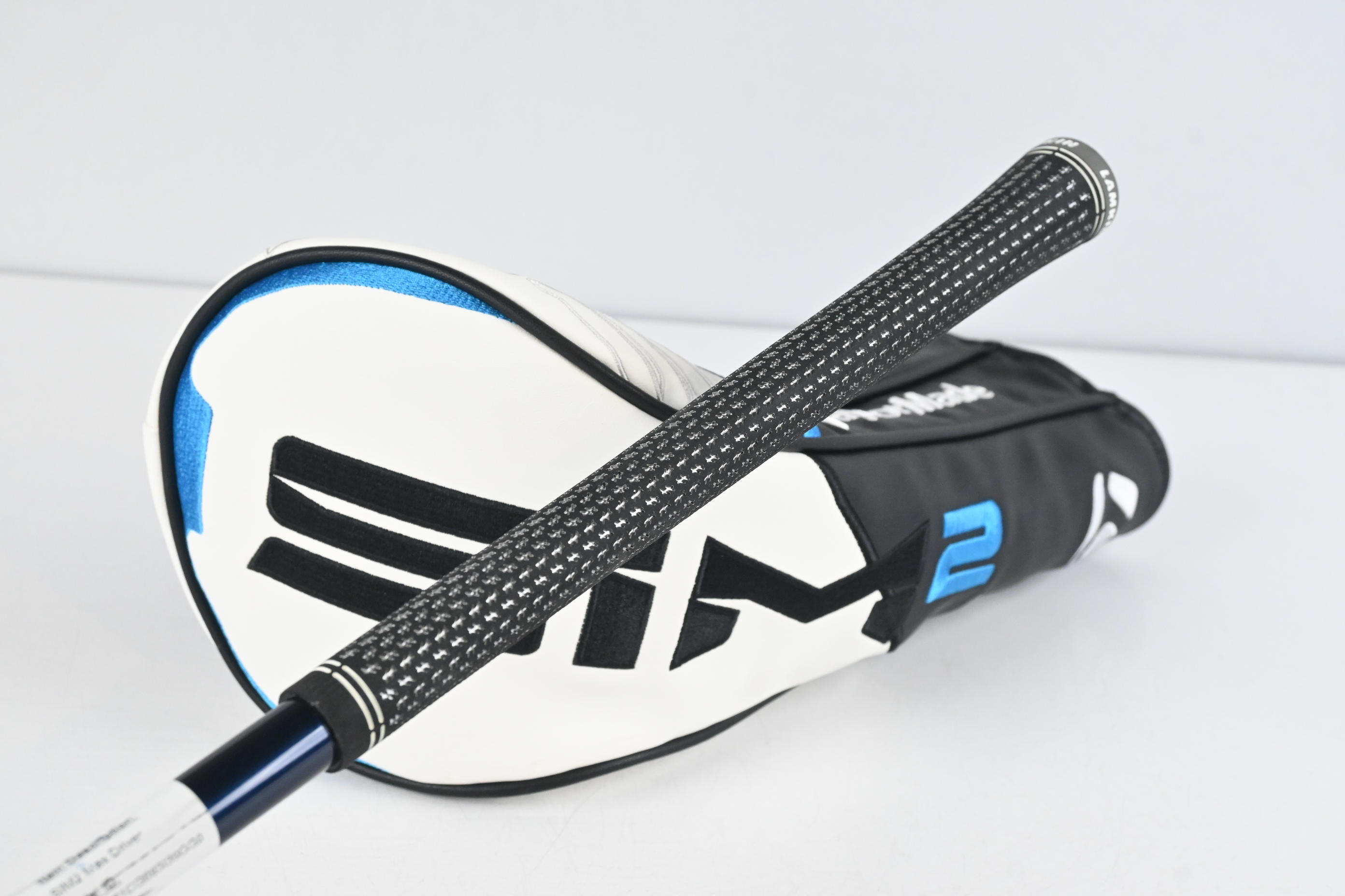 Taylormade SIM2 Max Driver / 9 Degree / Stiff Flex Fujikura Ventus Blue 5 Shaft