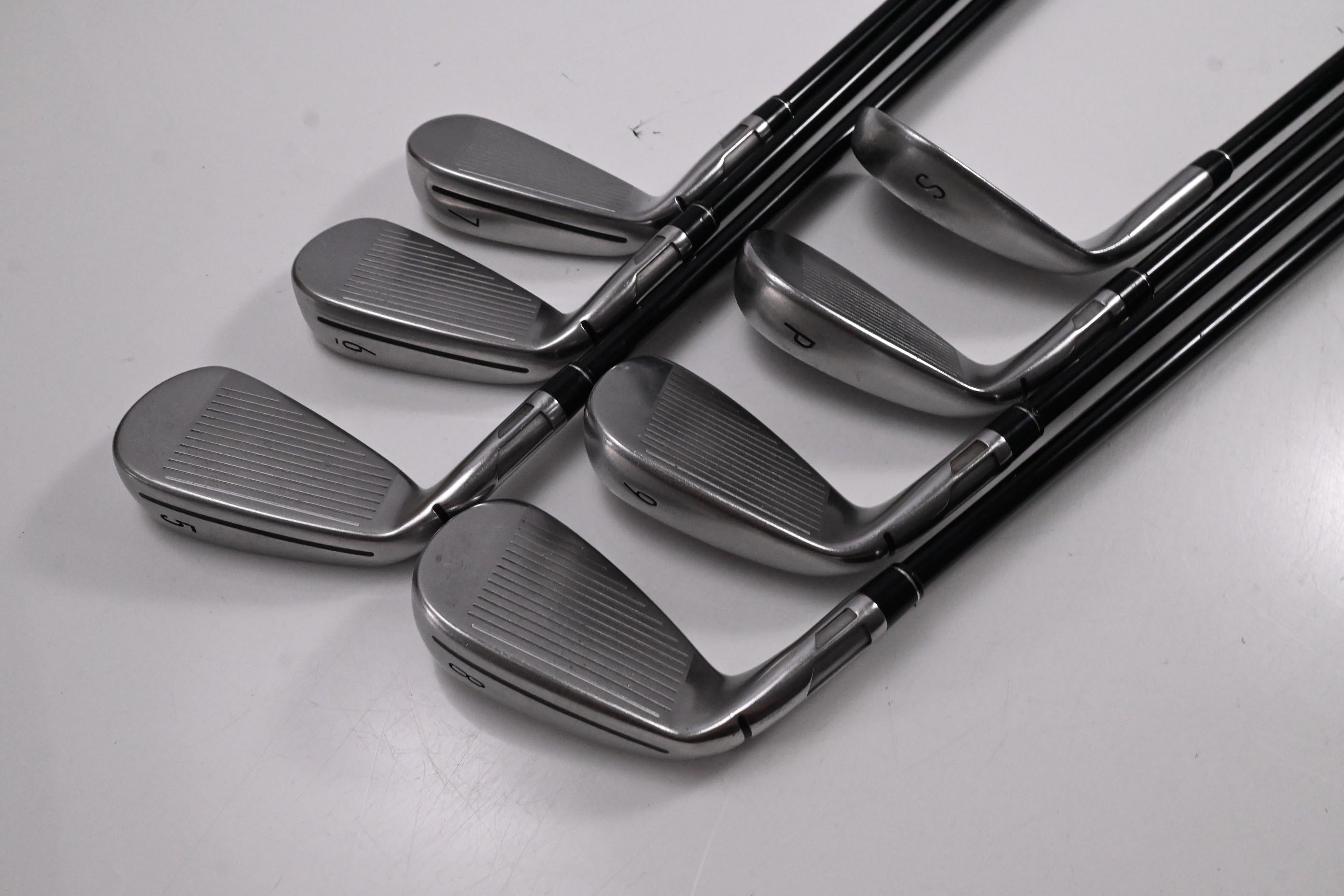 Taylormade Stealth Irons / 5-PW+SW / Regular Flex Ventus Red 6 Shaft