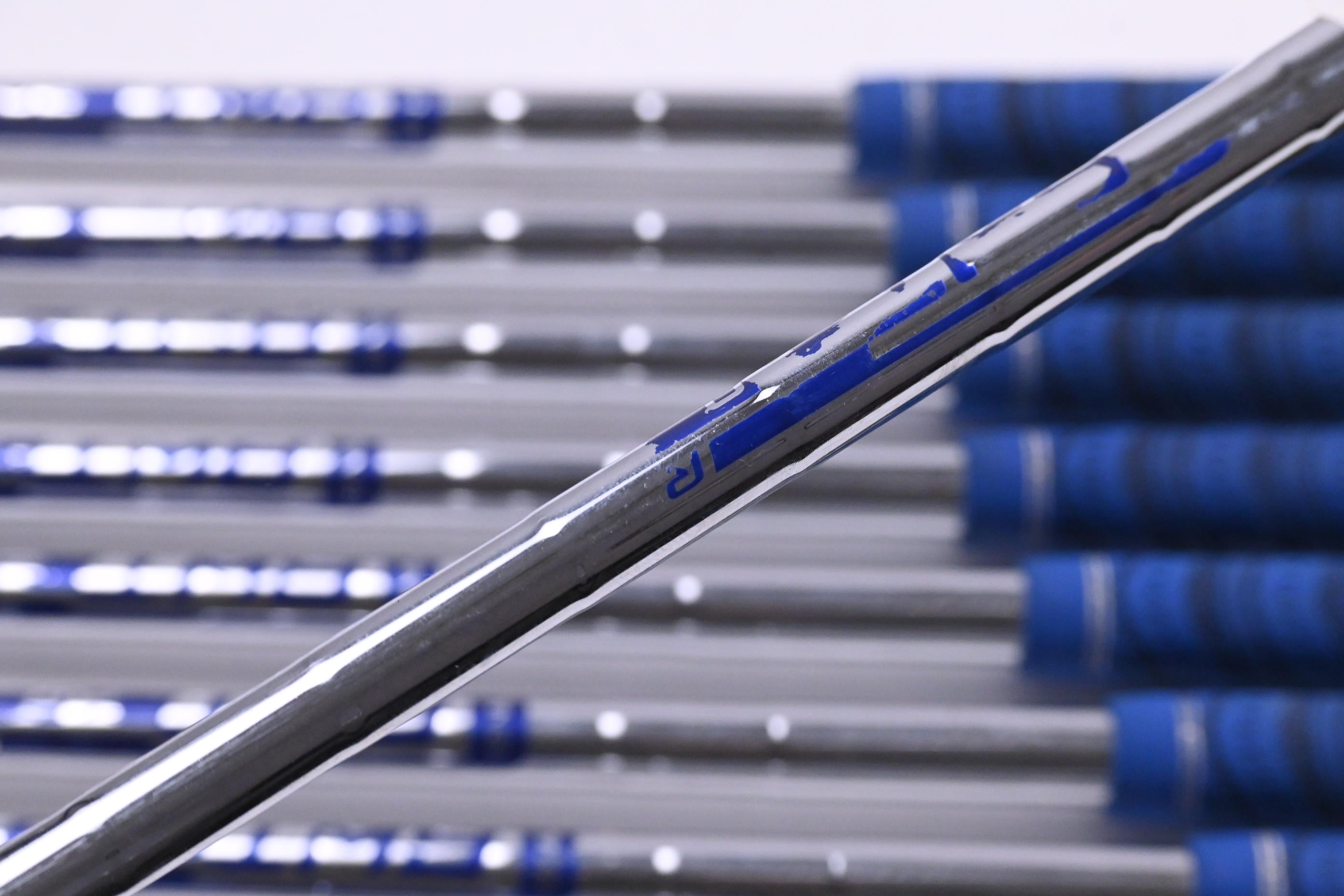 Ping G400 Irons / 5-PW+UW+SW+LW / Blue Dot / Regular Flex Ping AWT 2.0 Shafts