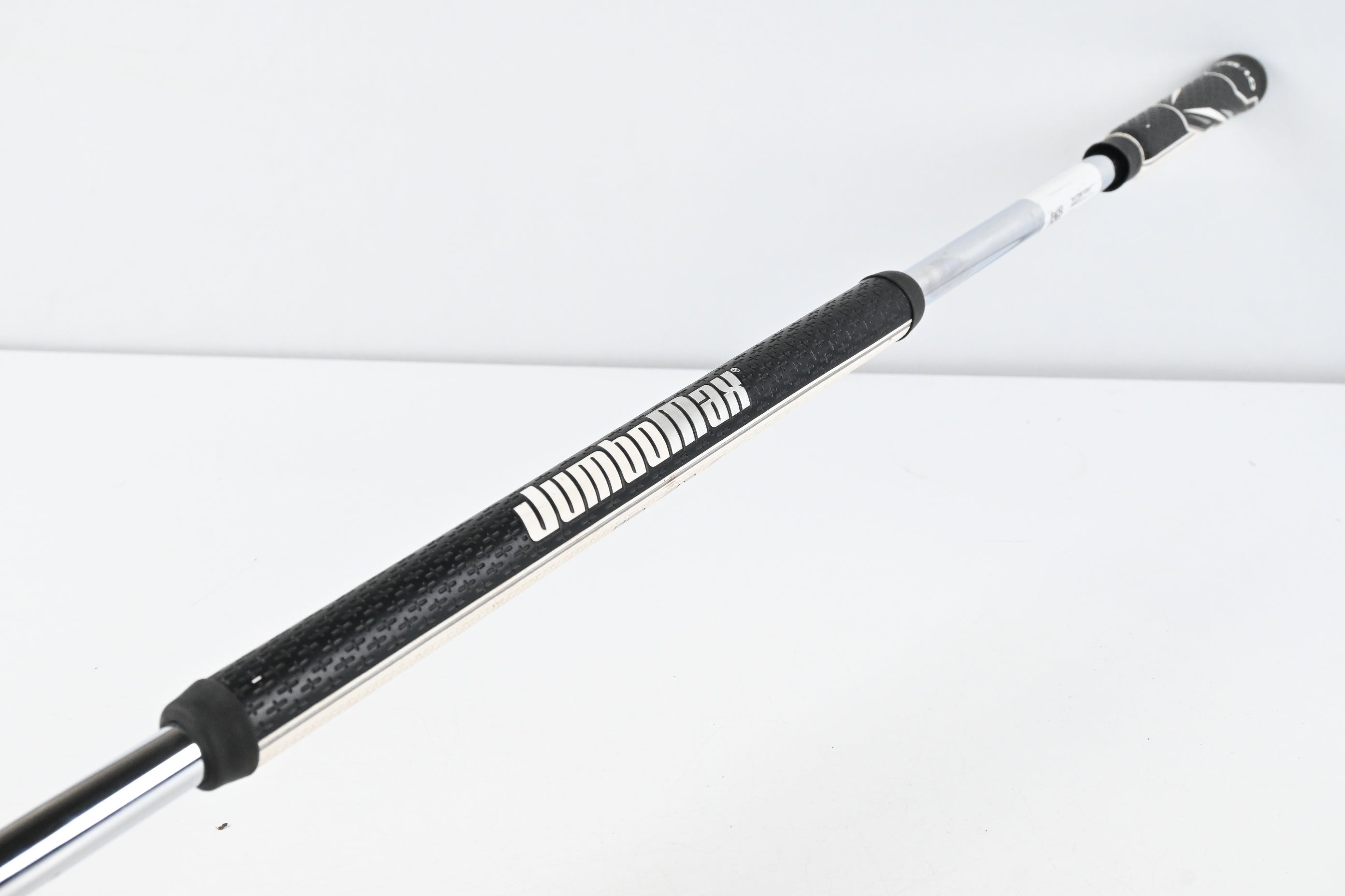 Left Hand Eleven Sam Torrance Broom Handle 02 Putter / 47 Inch