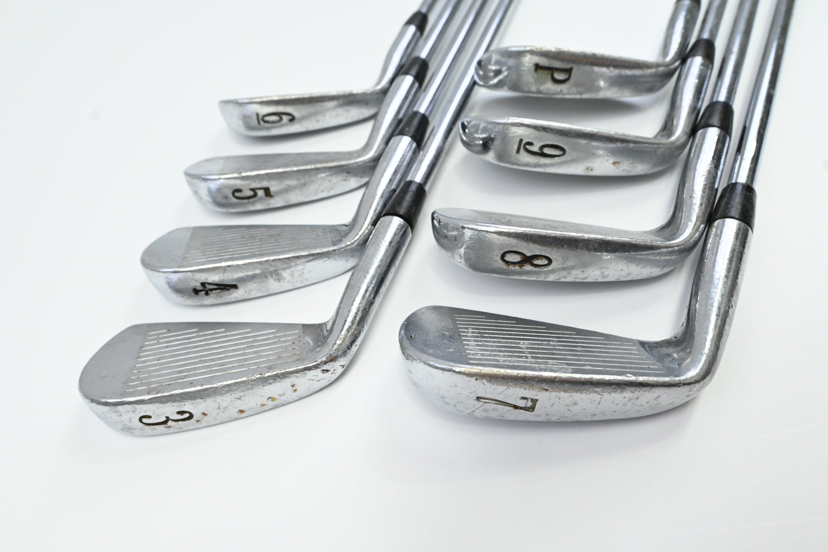 Titleist 690.CB Irons / 3-PW / Stiff Flex Dynamic Gold S300 Shafts