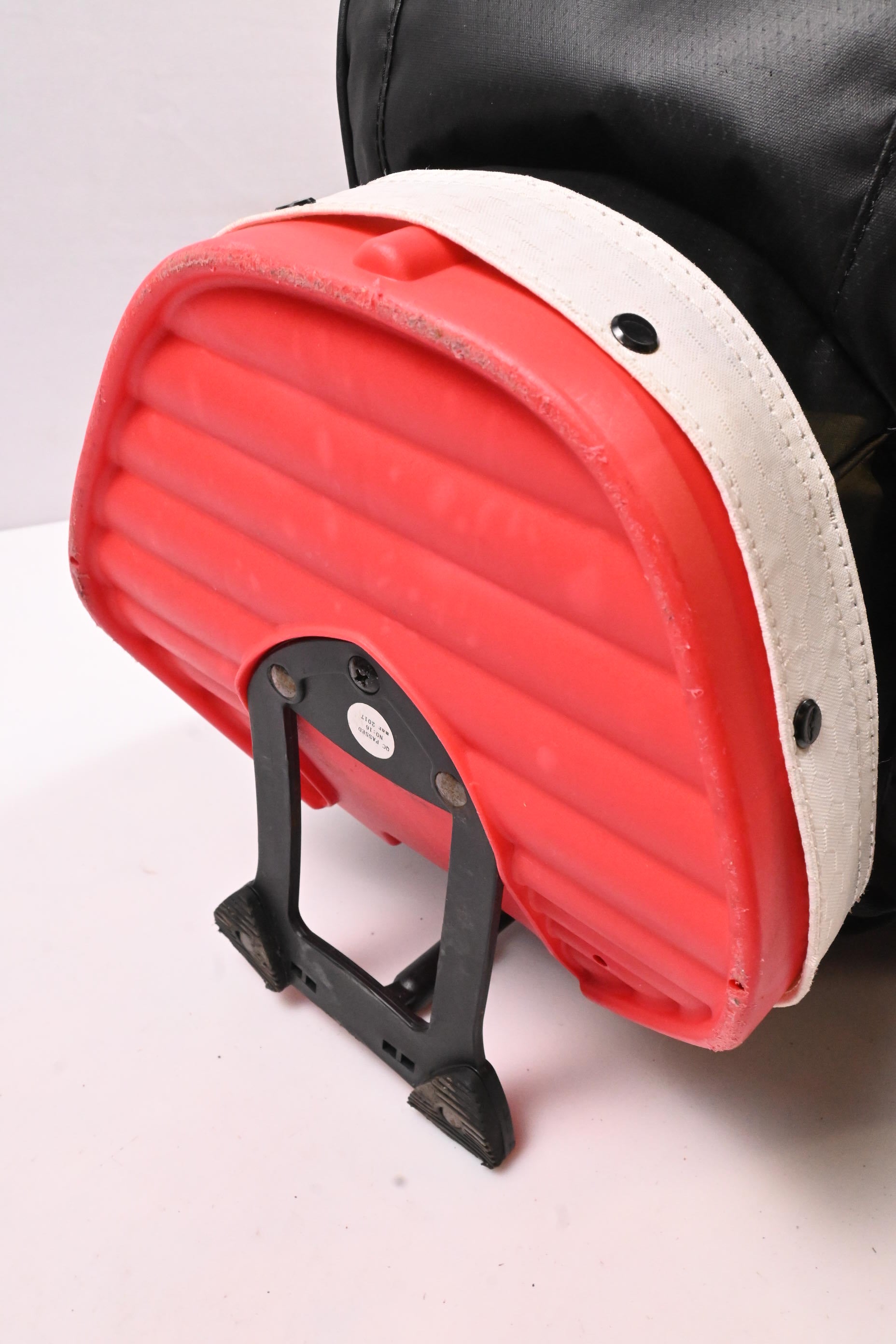 Sun Mountain H2NO Lite Stand Bag / 14-Way Divider / Black, White, Red