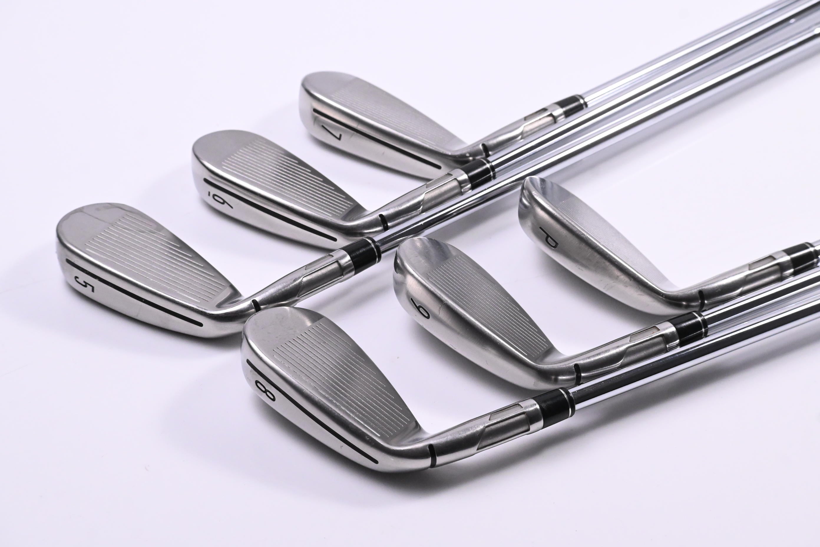 Taylormade SIM2 Max Irons / 5-PW / Regular Flex Elevate 95 Shafts