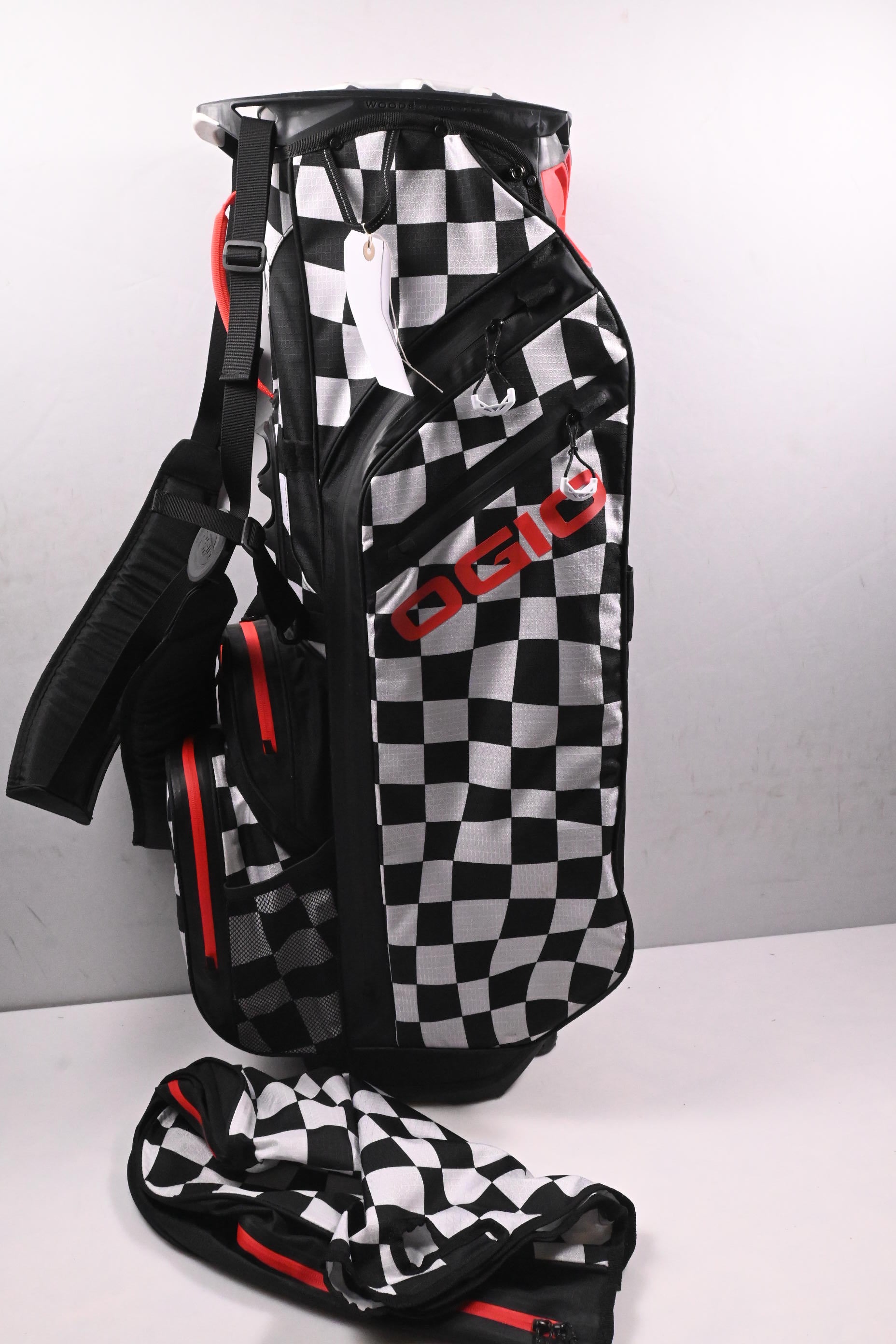 Ogio All Elements Stand Bag / 8-Way Divider / Black, White