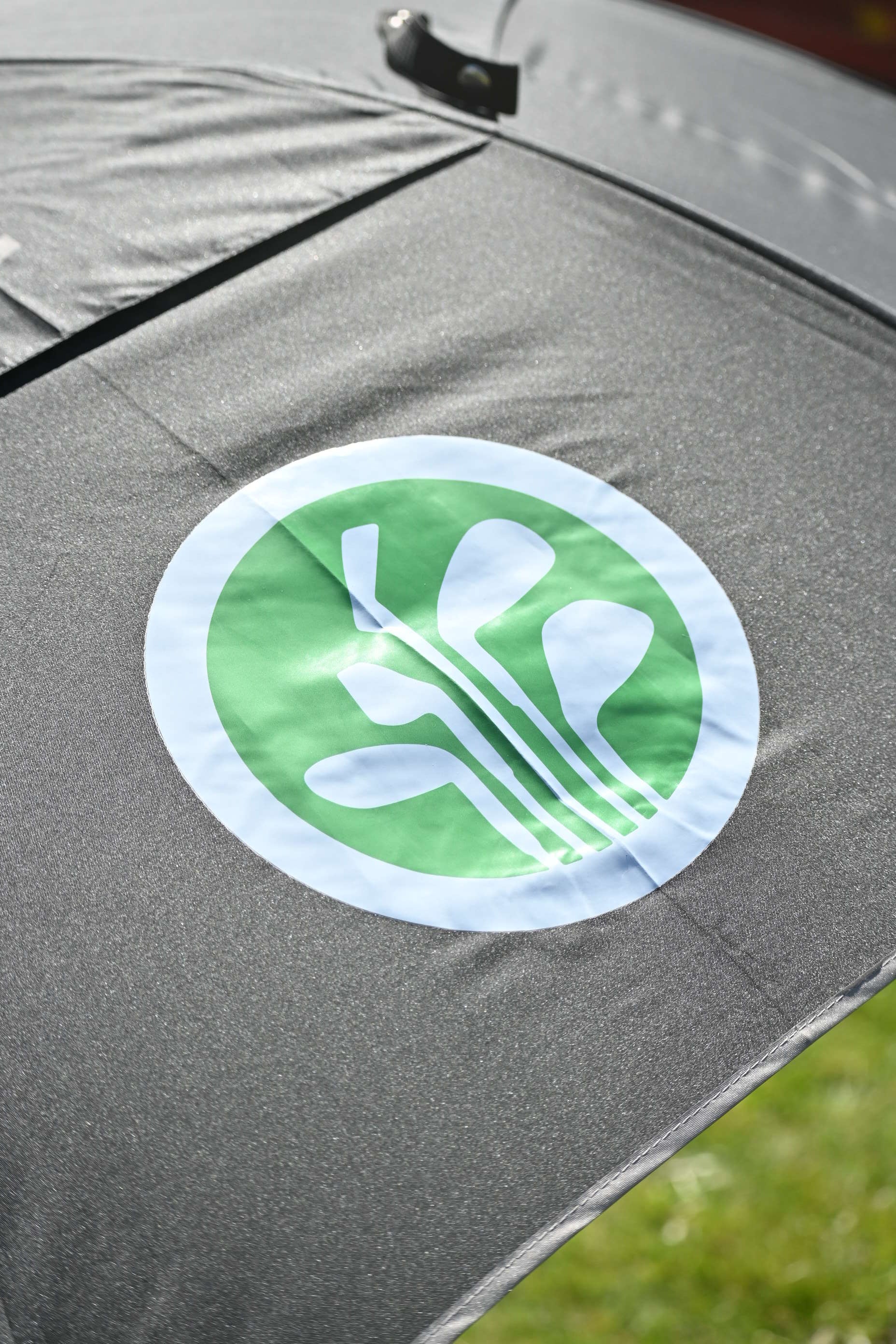 Golfclubs4cash TourDry Umbrella