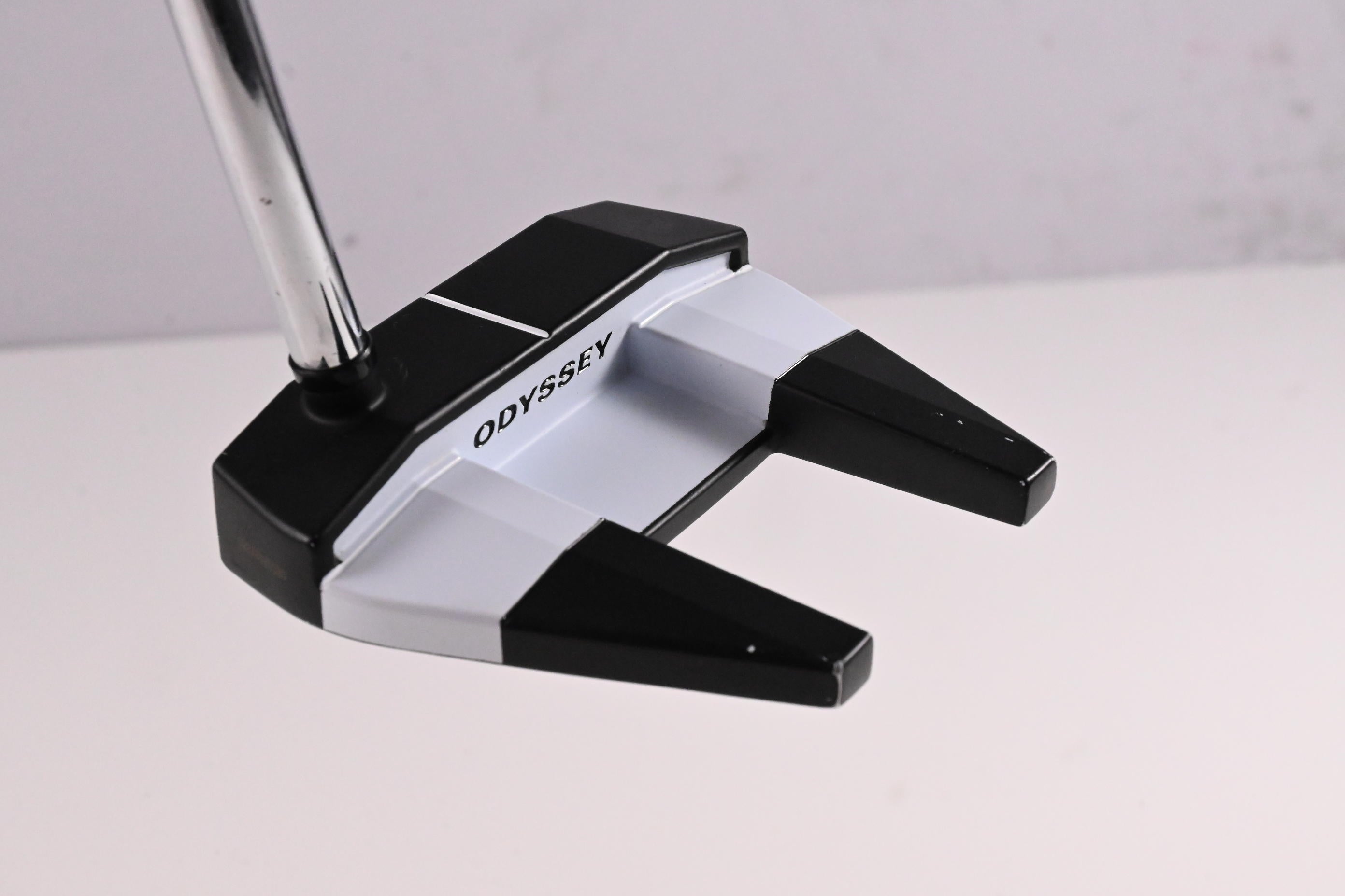 Odyssey White Hot Versa Seven Putter / 32 Inch