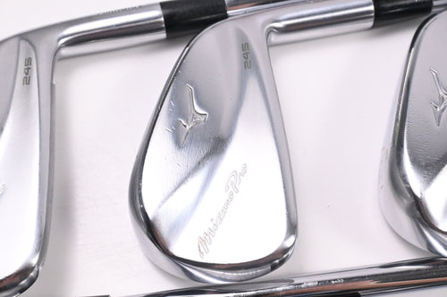 Mizuno Pro 245 Irons / 4-PW / Regular Flex Dynamic Gold Mid 100 R300 Shafts