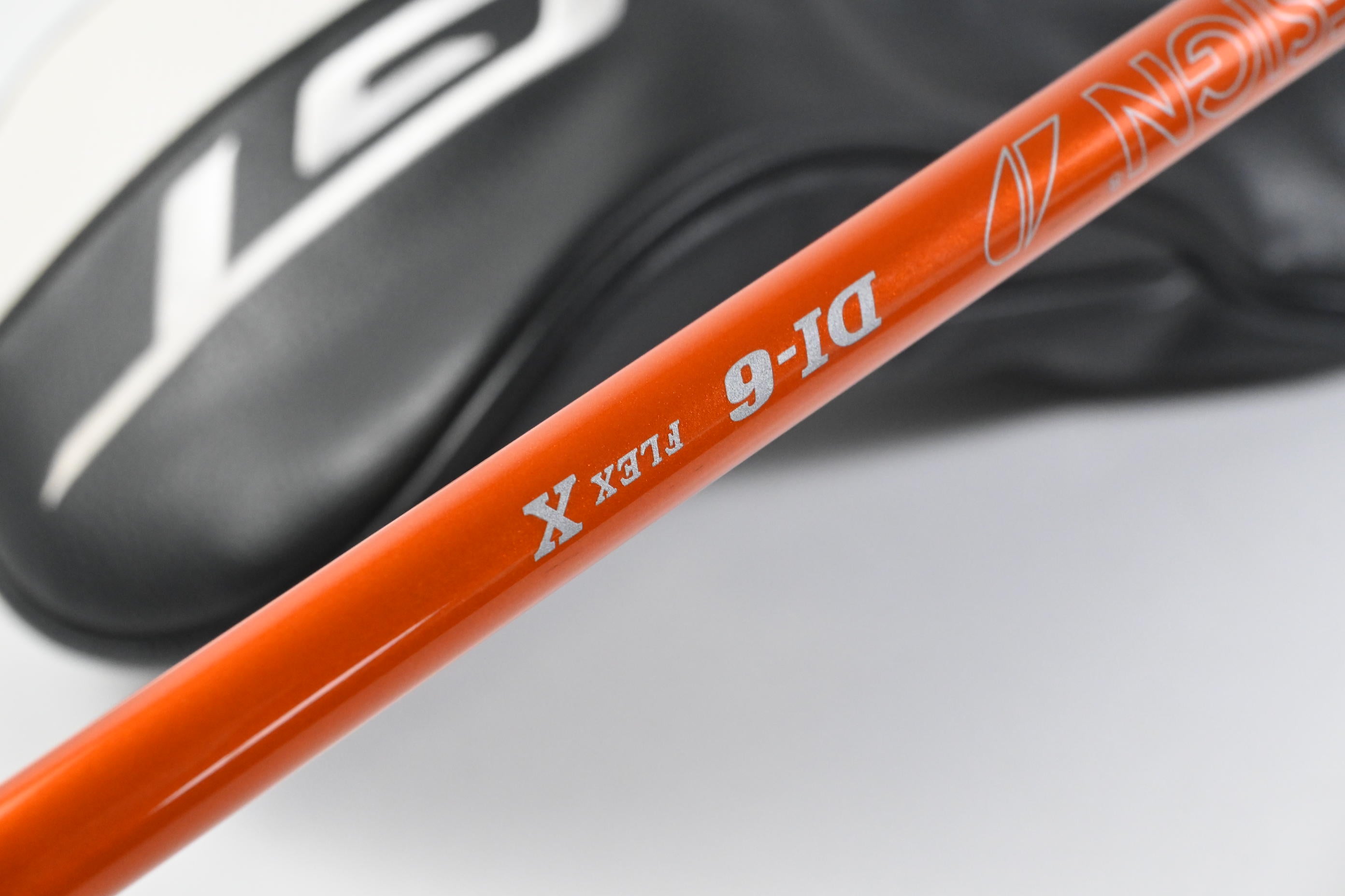 Titleist GT3 Driver / 9 Degree / X-Flex Tour AD DI-6 Shafts
