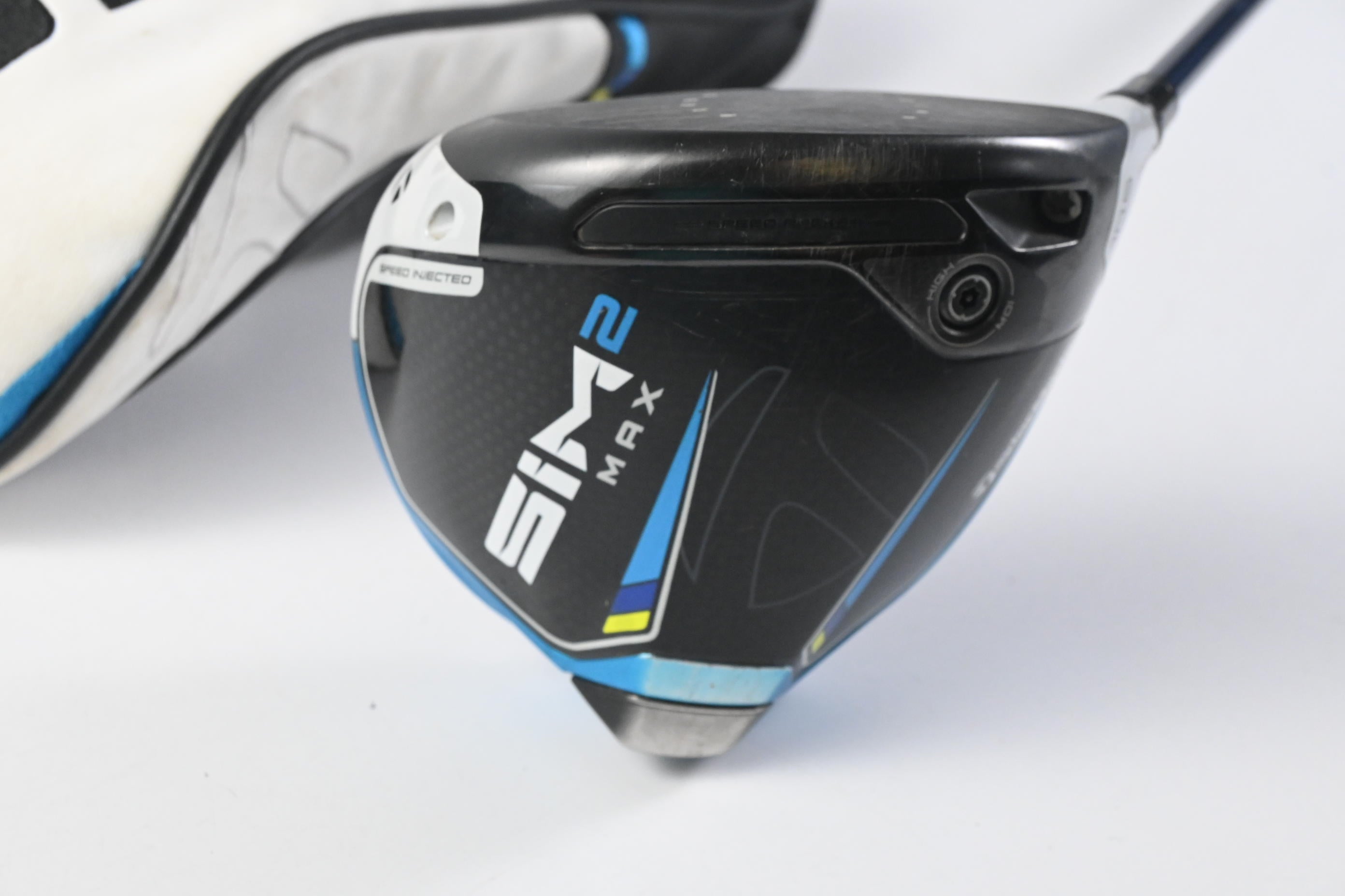 Taylormade SIM2 Max Driver / 10.5 Degree / Stiff Flex Ventus Blue 5 Shaft