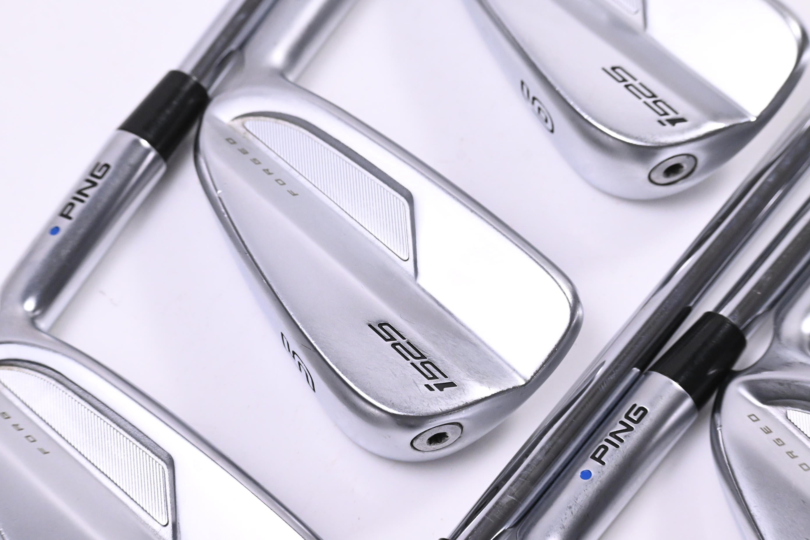 Ping i525 Irons / 4-PW / Blue Dot / Stiff Flex Elevate MPH 95 Shafts