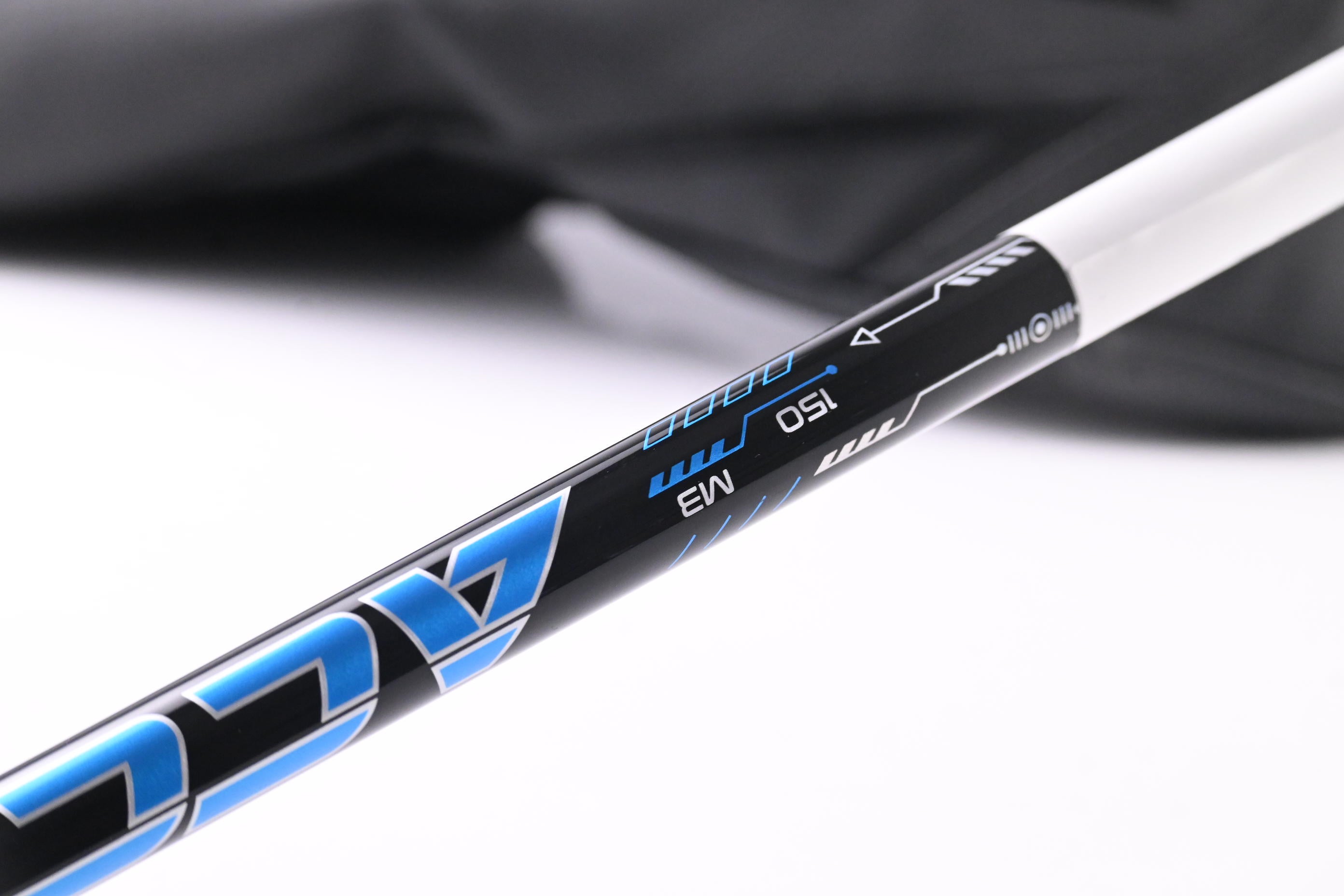 Left Hand Cobra Darkspeed X Driver / 10.5 Degree / Regular Flex Accra FX 150
