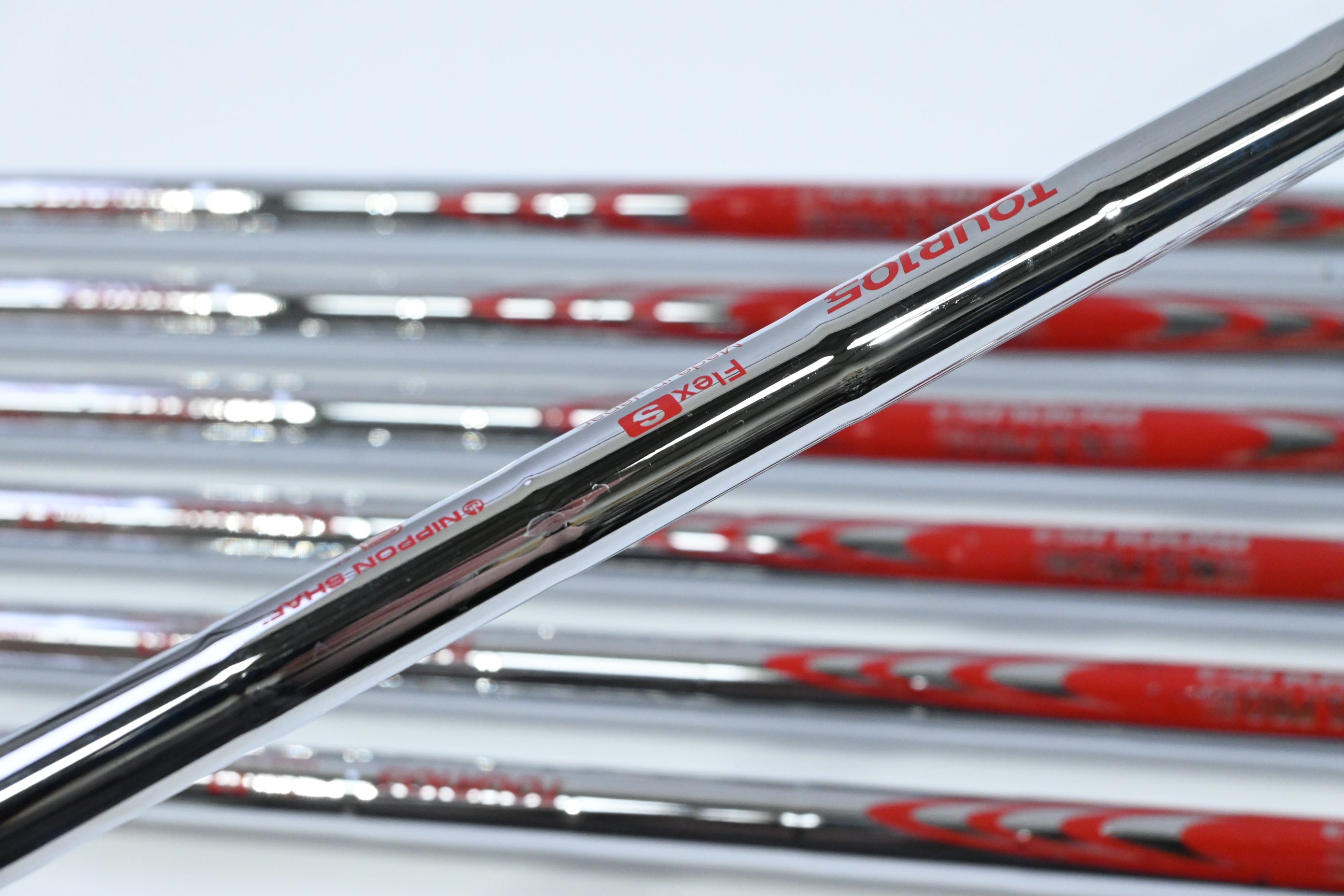 Taylormade P.7CB Irons / 4-PW / Stiff Flex NS Pro Modus3 Tour 105 Shafts