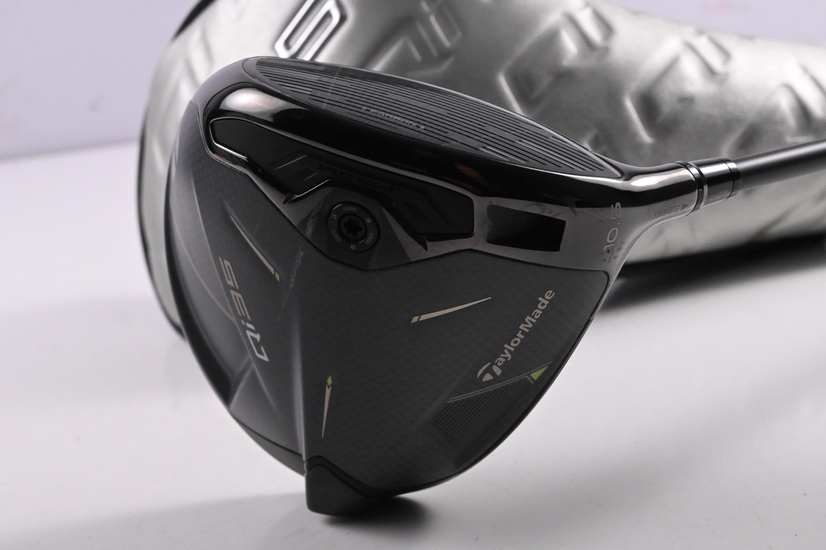 Taylormade Qi35 Driver / 10.5 Degree / Regular Flex Fujikura Ventus Blue '25 5