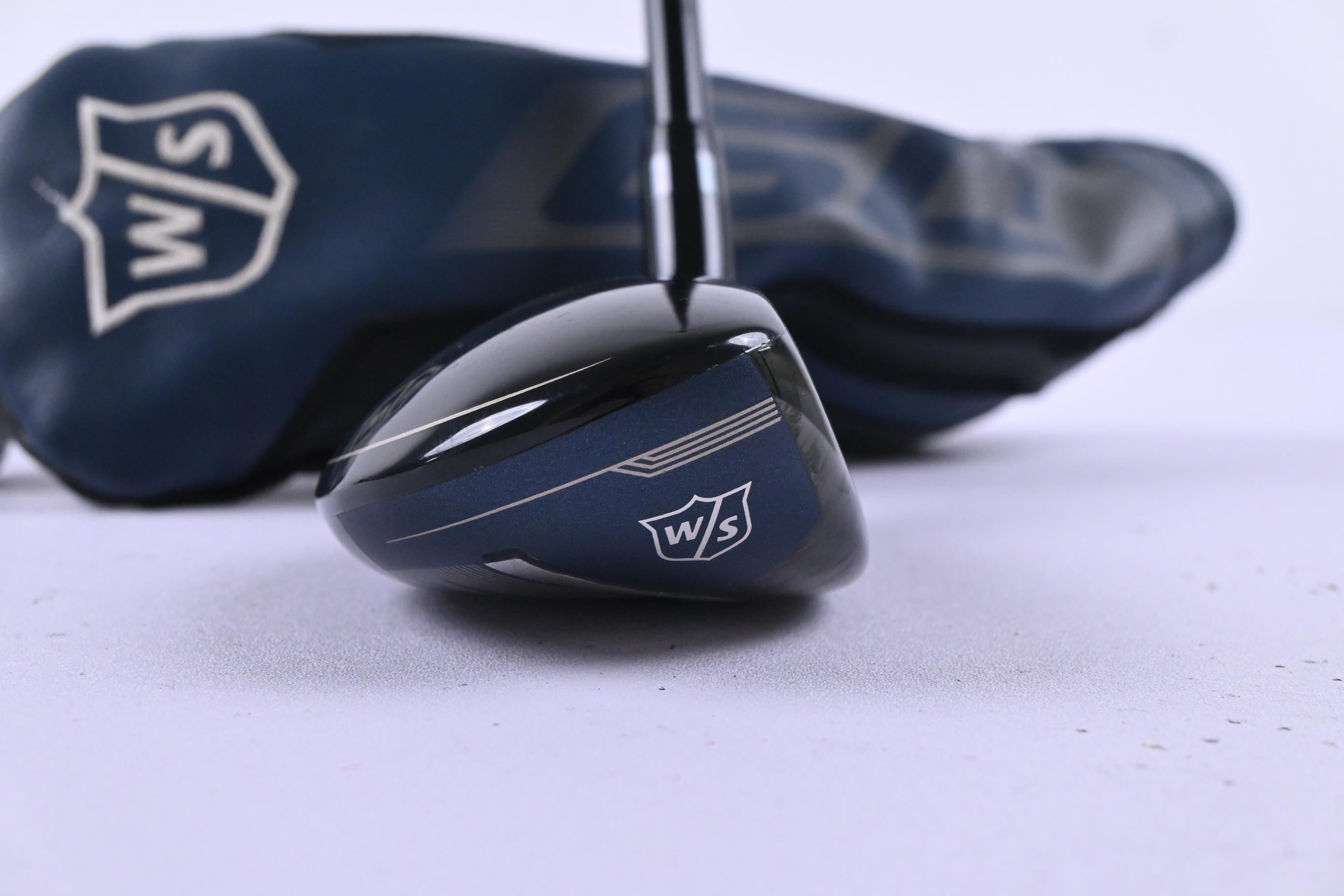 Wilson D9 #4 Hybrid / 22 Degree / Regular Flex Tensei AV Silver 60 Shaft