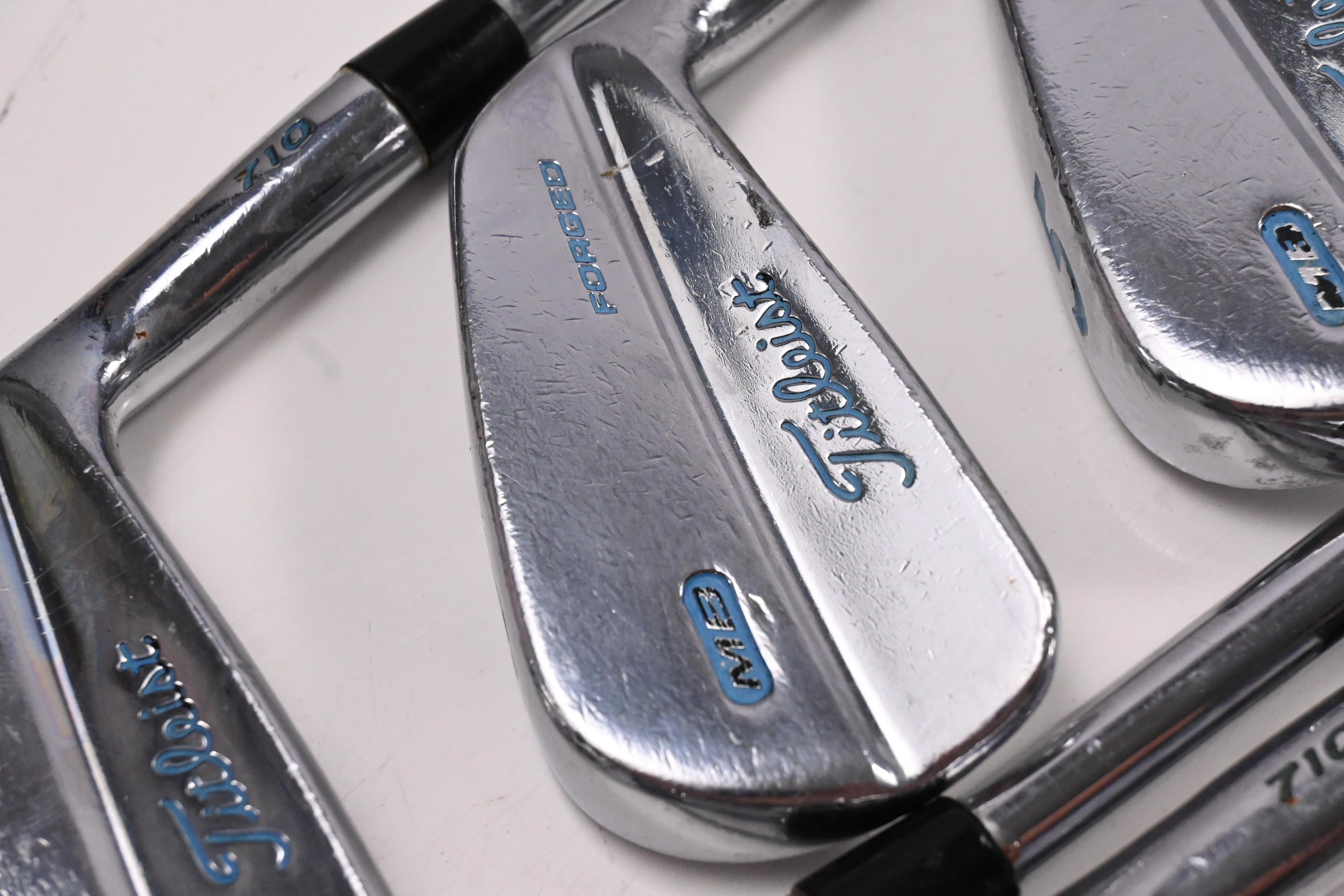 Titleist MB 710 Irons / 3-9i / X-Flex Dynamic Gold X100 Shafts