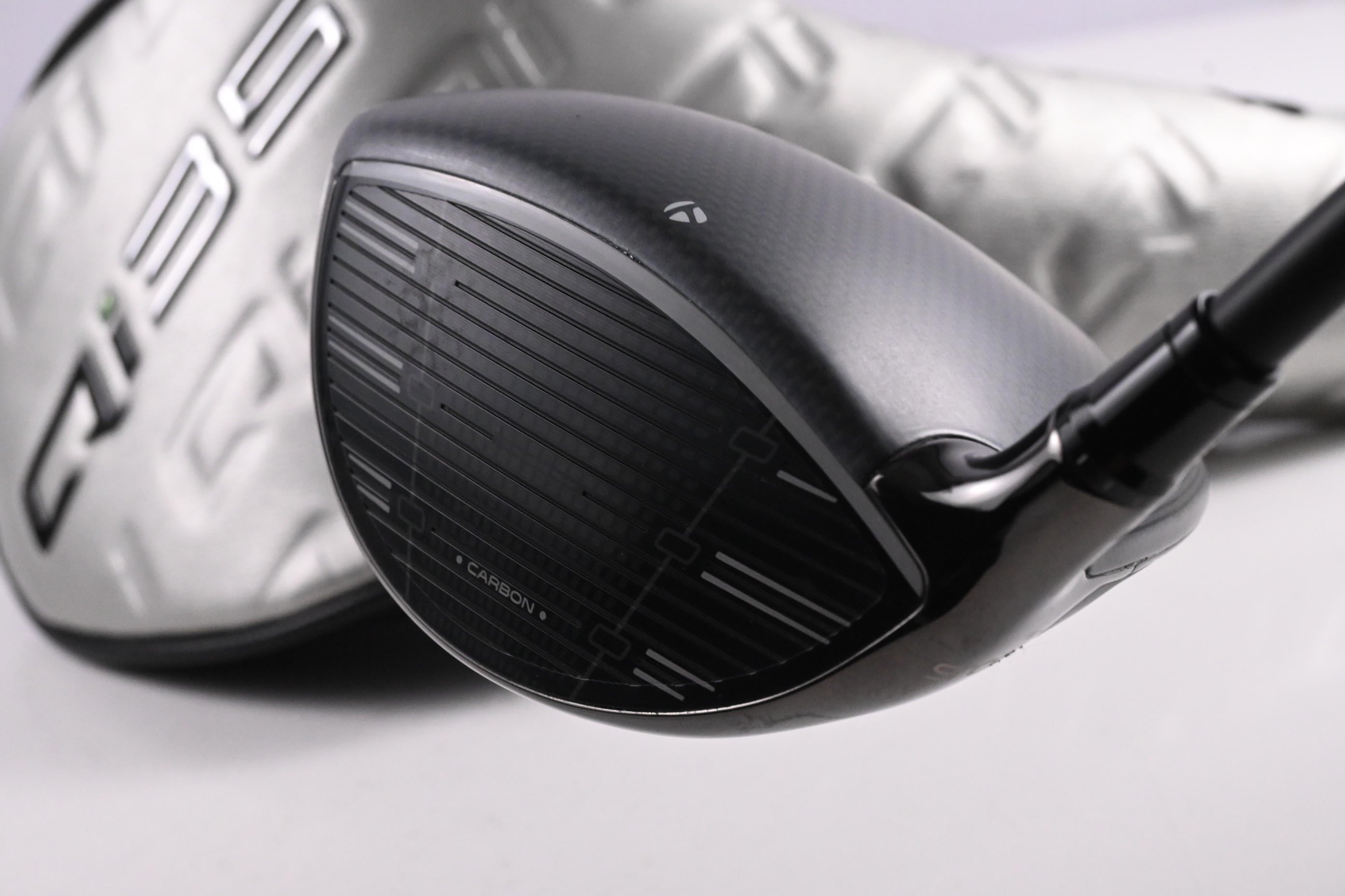 Taylormade Qi35 Driver / 10.5 Degree / Regular Flex Fujikura Ventus Blue '25 5