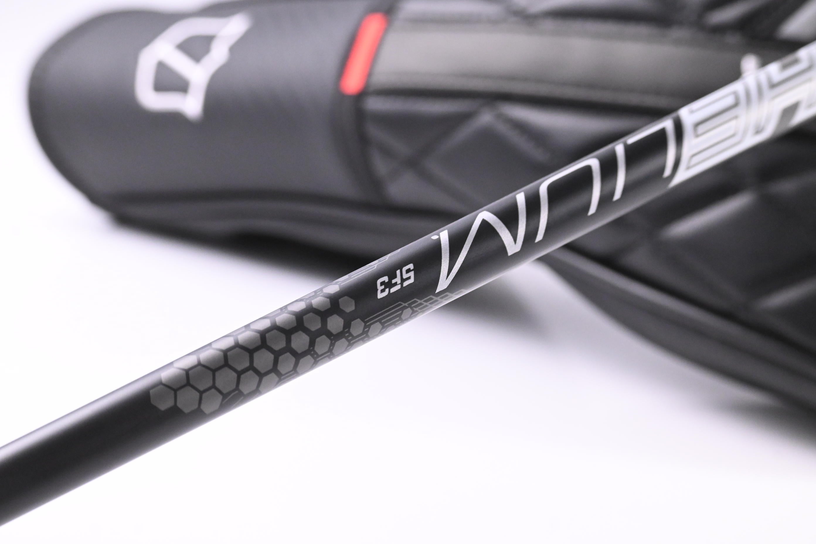 Wilson DYNAPWR Max 2025 Driver / 10.5 Degree / Regular Flex UST Helium Nanocore