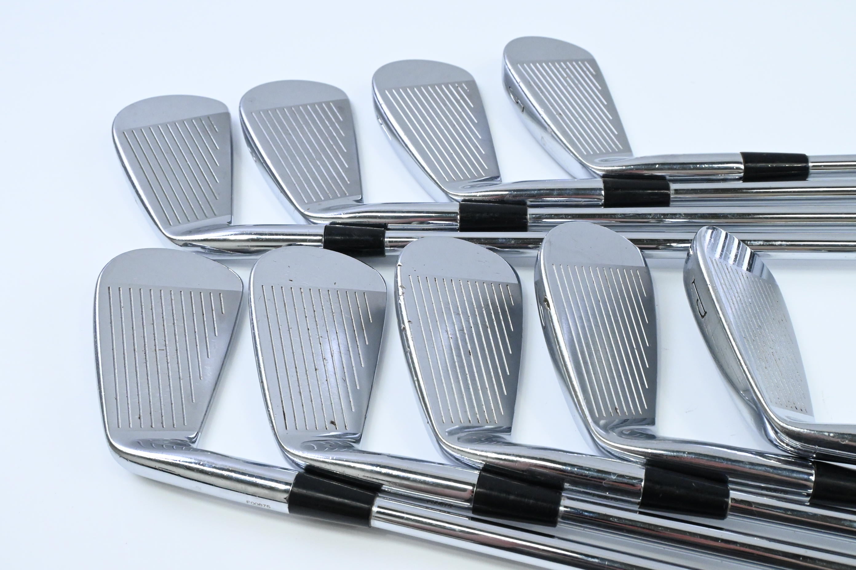 Mizuno MP-30 Irons / 2-PW / Regular Flex Dynamic Gold R300 Shafts