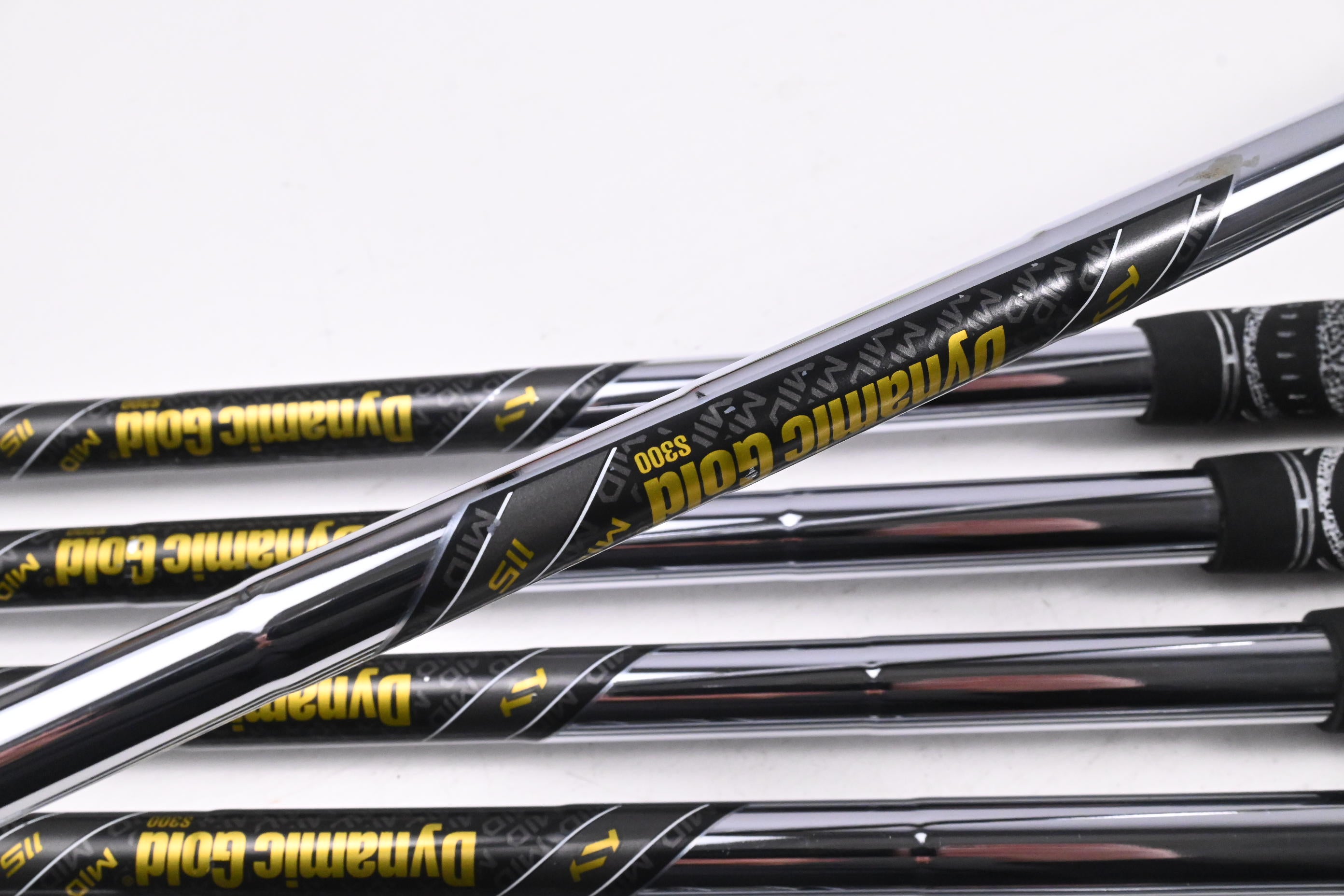 Callaway Apex CB 24 Irons / 4-10i / Stiff Flex Dynamic Gold MID 115 S300 Shafts