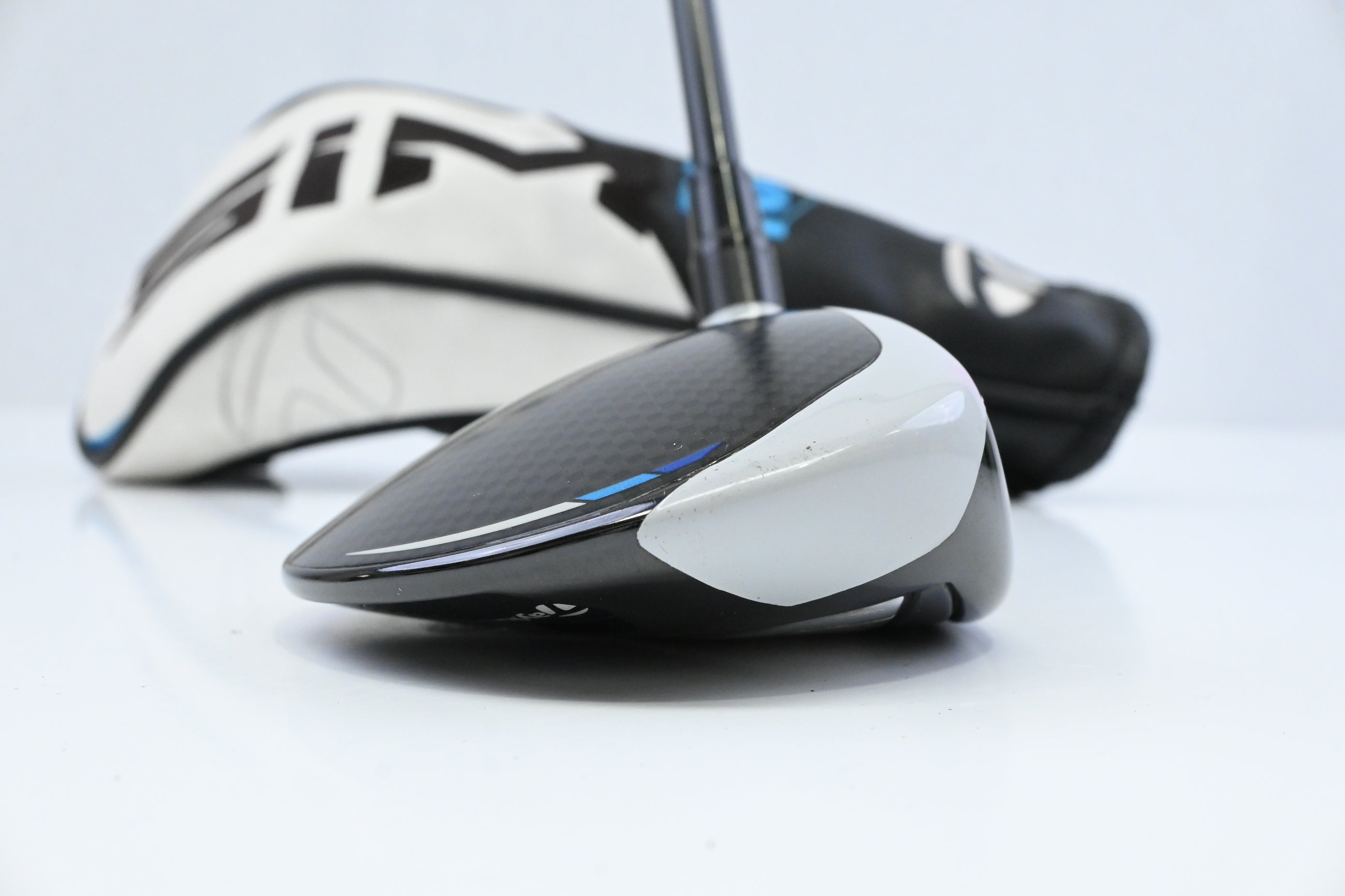 Taylormade SIM2 Ti #3 Wood / 15 Degree / Stiff Flex Tensei AV Raw Blue 65 Shaft