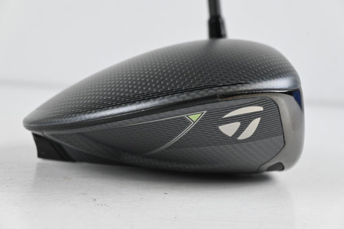 TaylorMade Qi35 Driver / 10.5 Degree / Regular Flex Fujikura Ventus Blue 5