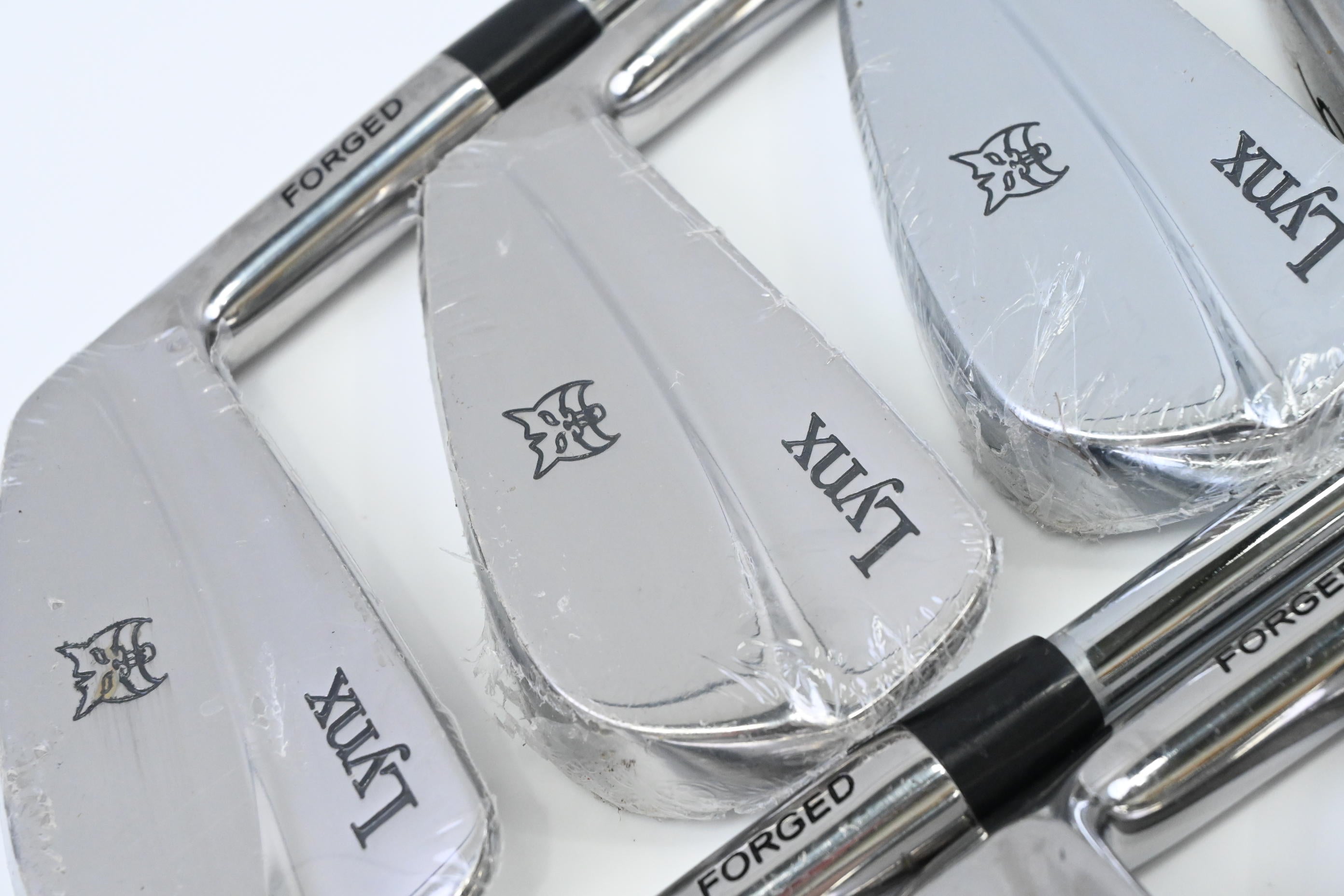 Lynx Tour Blade Irons / 3-PW / Regular Flex Lynx Virage V-Tech Shafts