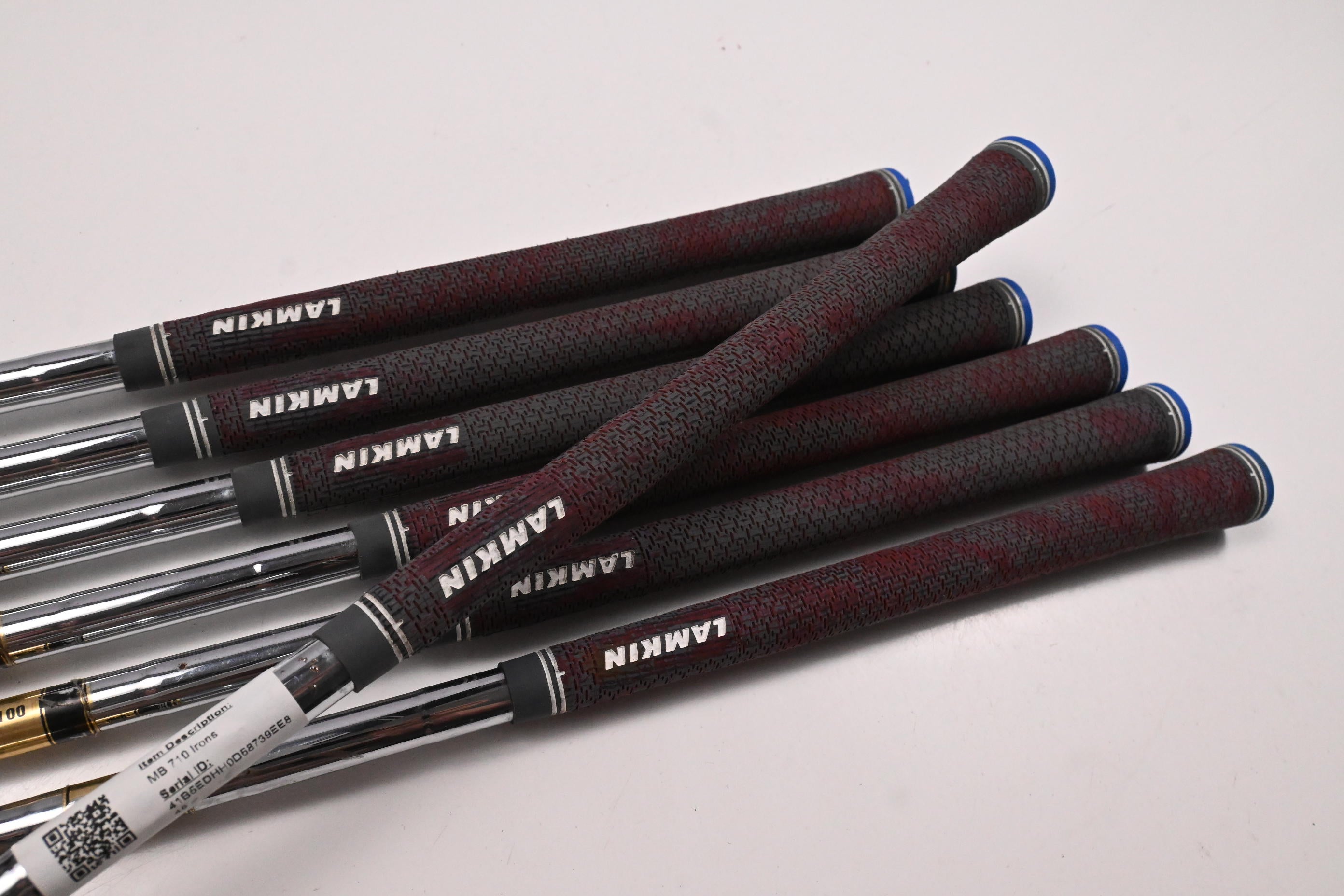 Titleist MB 710 Irons / 3-9i / X-Flex Dynamic Gold X100 Shafts