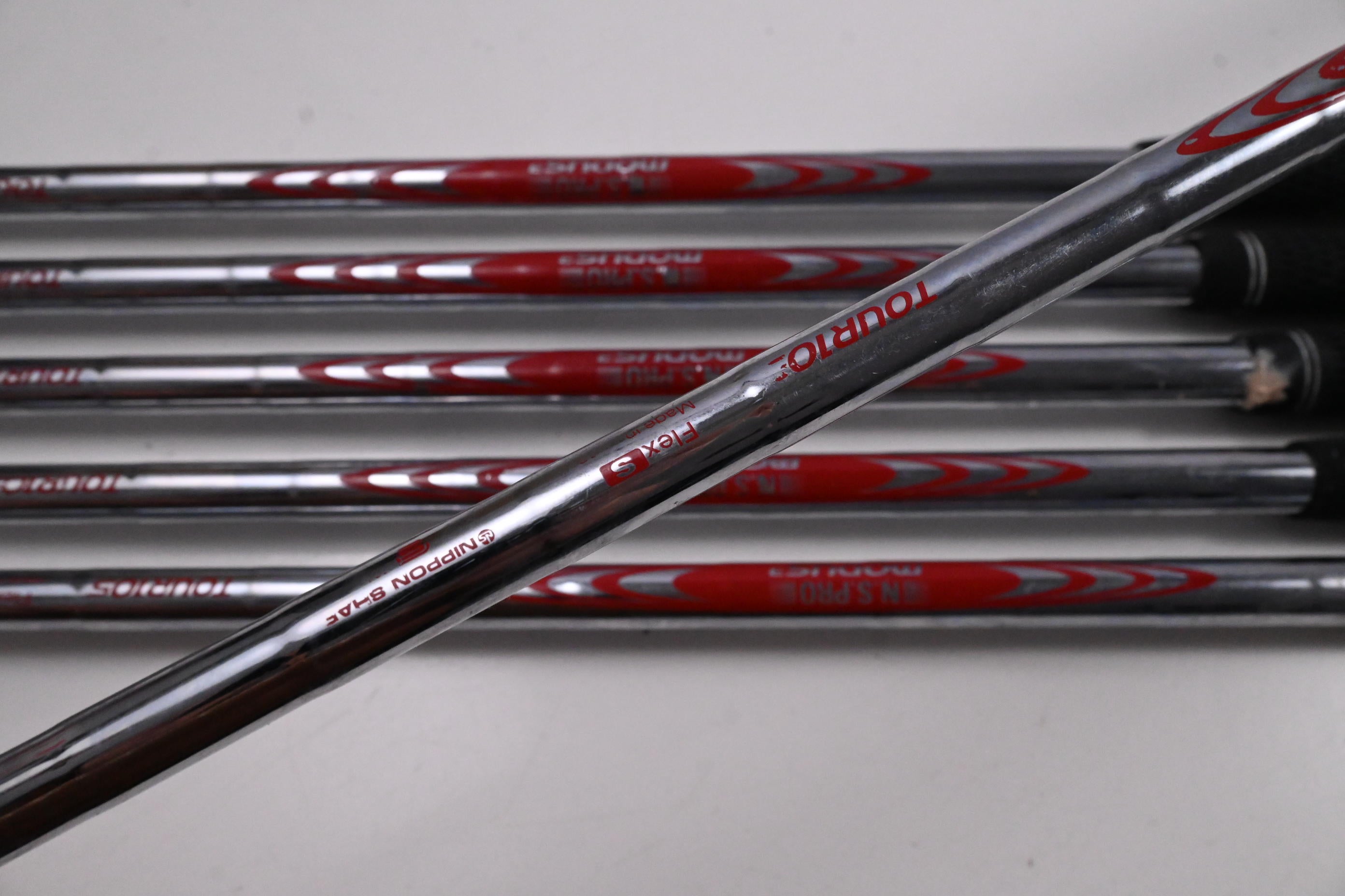 Left Hand Taylormade P.7CB Irons / 5-PW / Stiff Flex N.S.Pro Modus 3 Tour 105 Shafts
