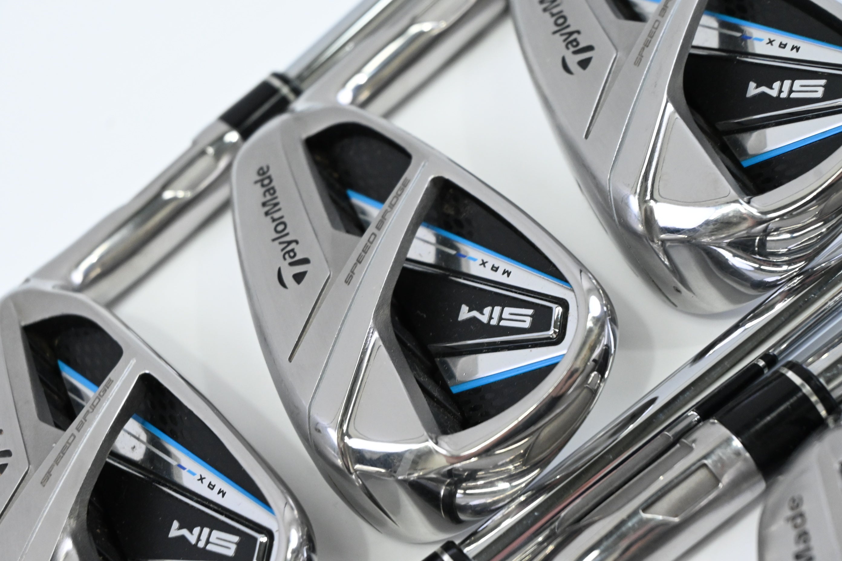 Taylormade SIM Max Irons / 5-PW+SW / Regular Flex KBS MAX 85 Shafts