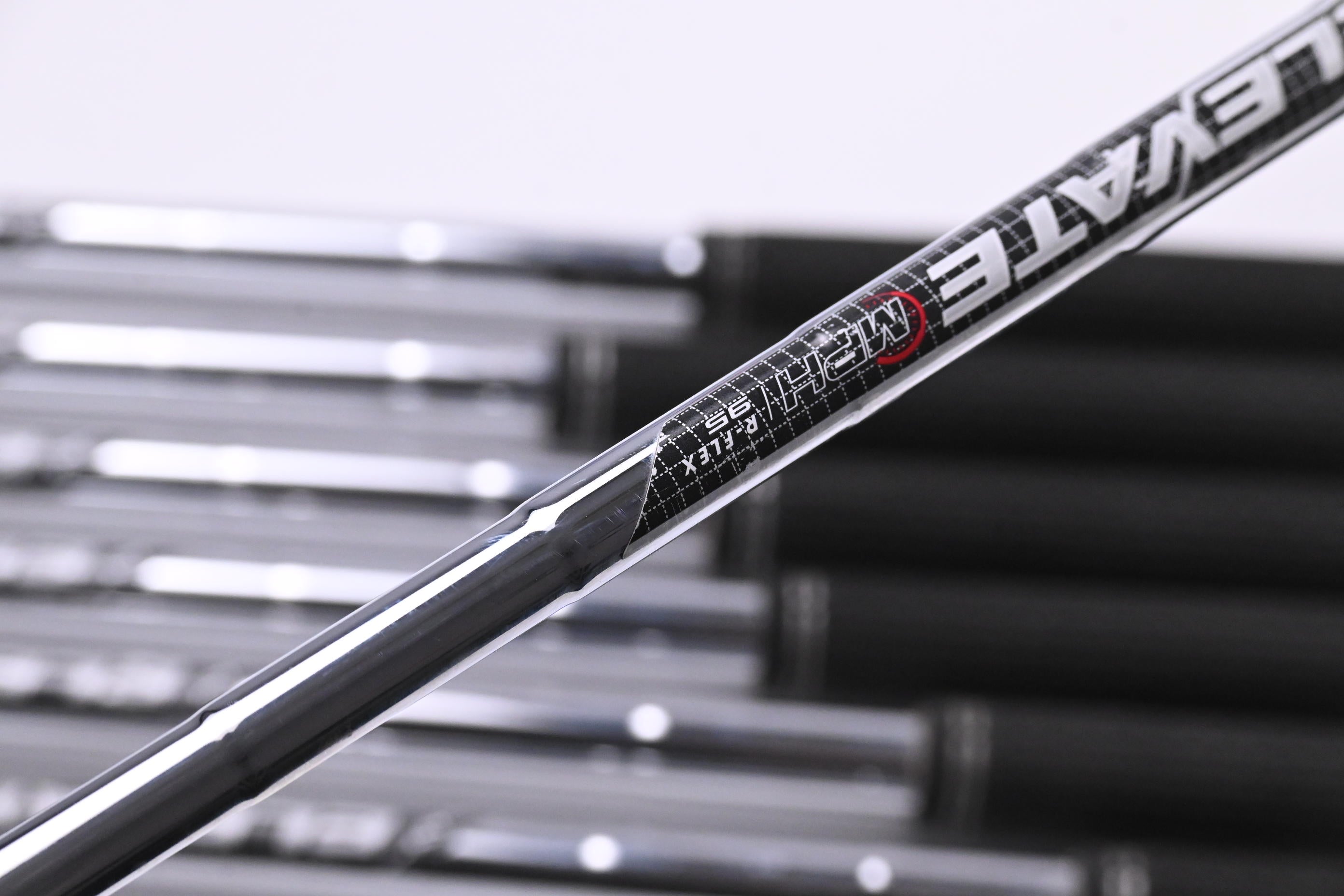 Callaway Paradym Ai Smoke Irons / 5-PW+SW / Regular Flex Elevate MPH 95 Shafts